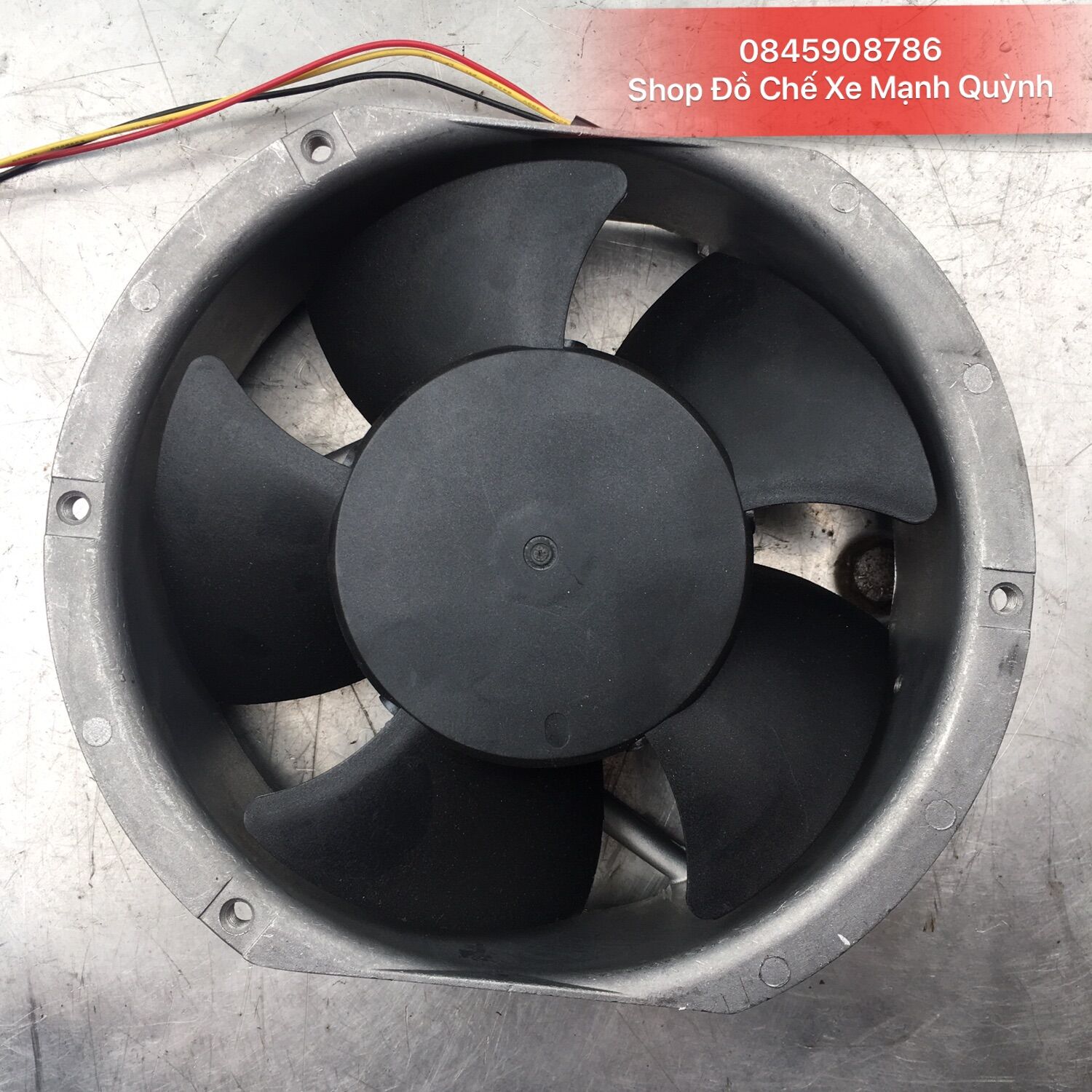 Quạt điện 12V hình tròn cho xe ba gác, xe ô tô