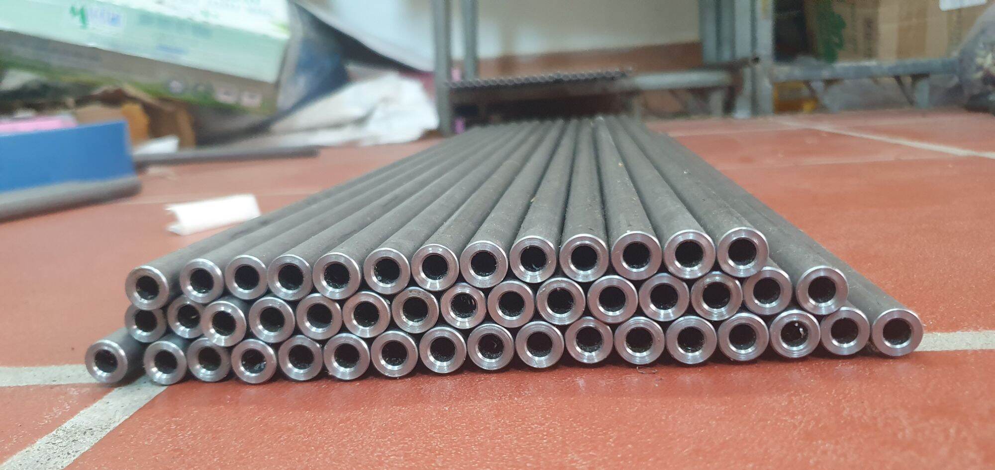 Ống thép đúc lỗ 9.05 dài 75cm (phi 16 lỗ 9.05 dài 75cm)