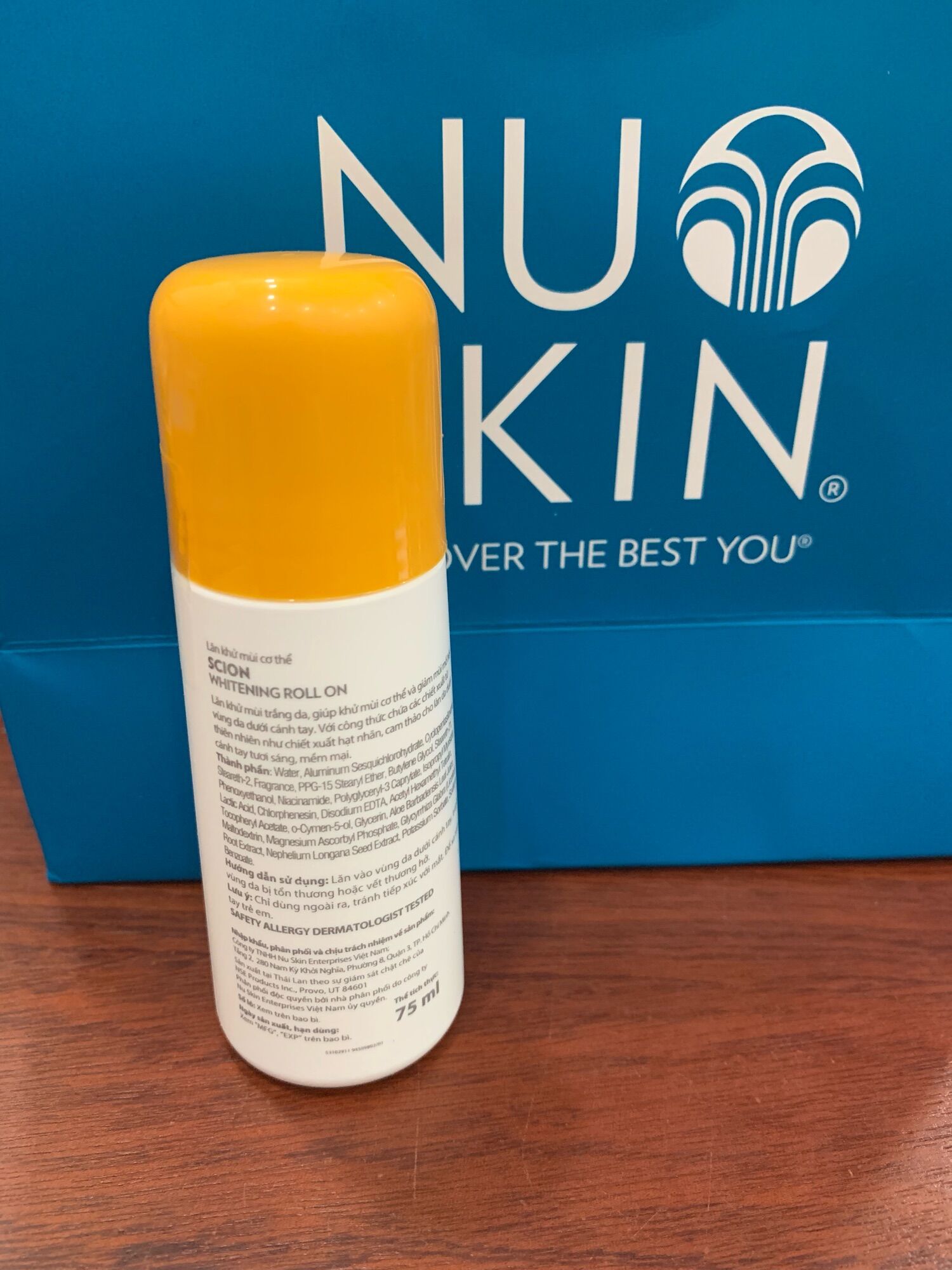 [HCM]Lăn khử mùi scion nuskin ( mẫu mới )