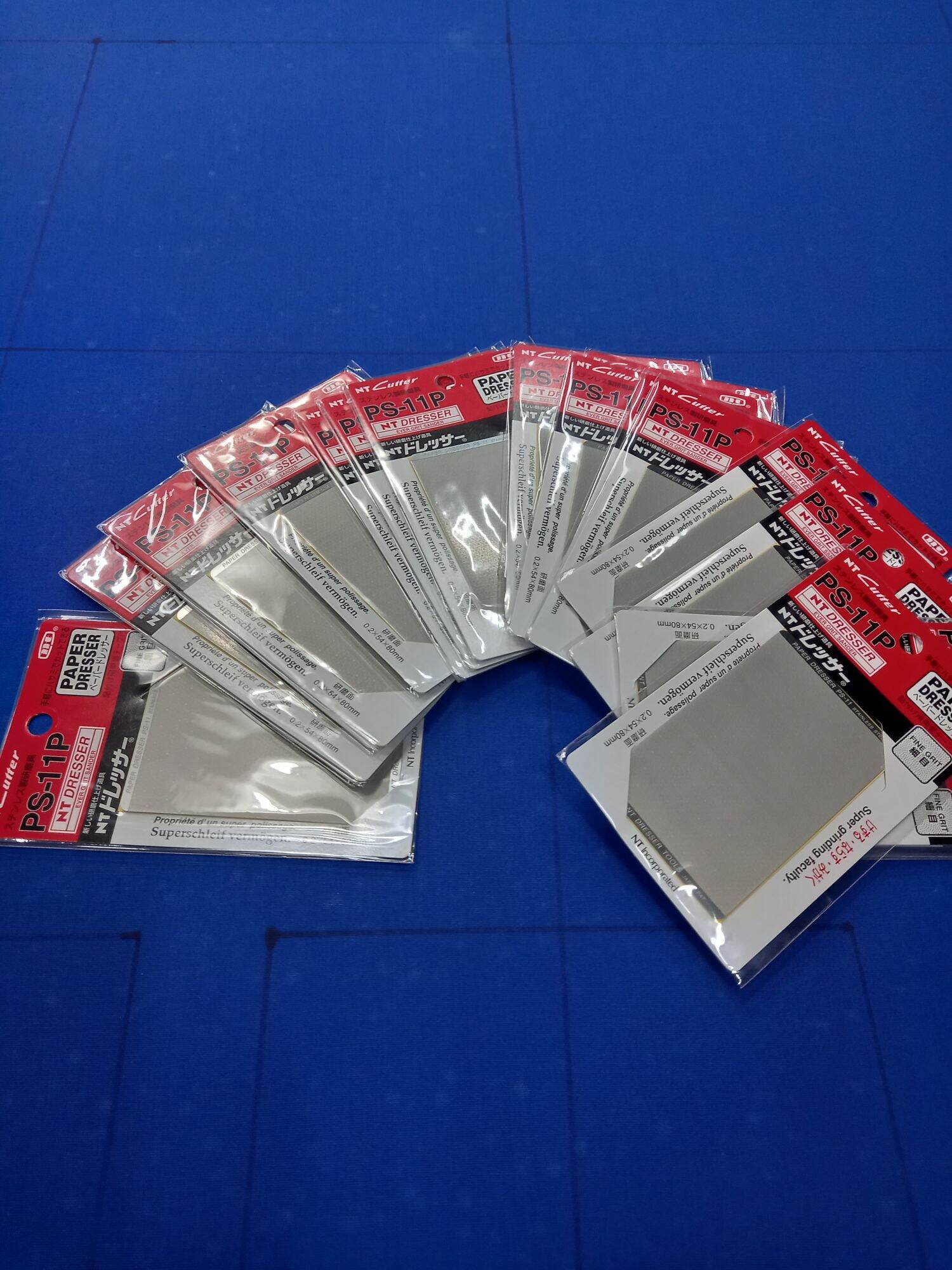 Miếng nhám nhật bo đầu cơ