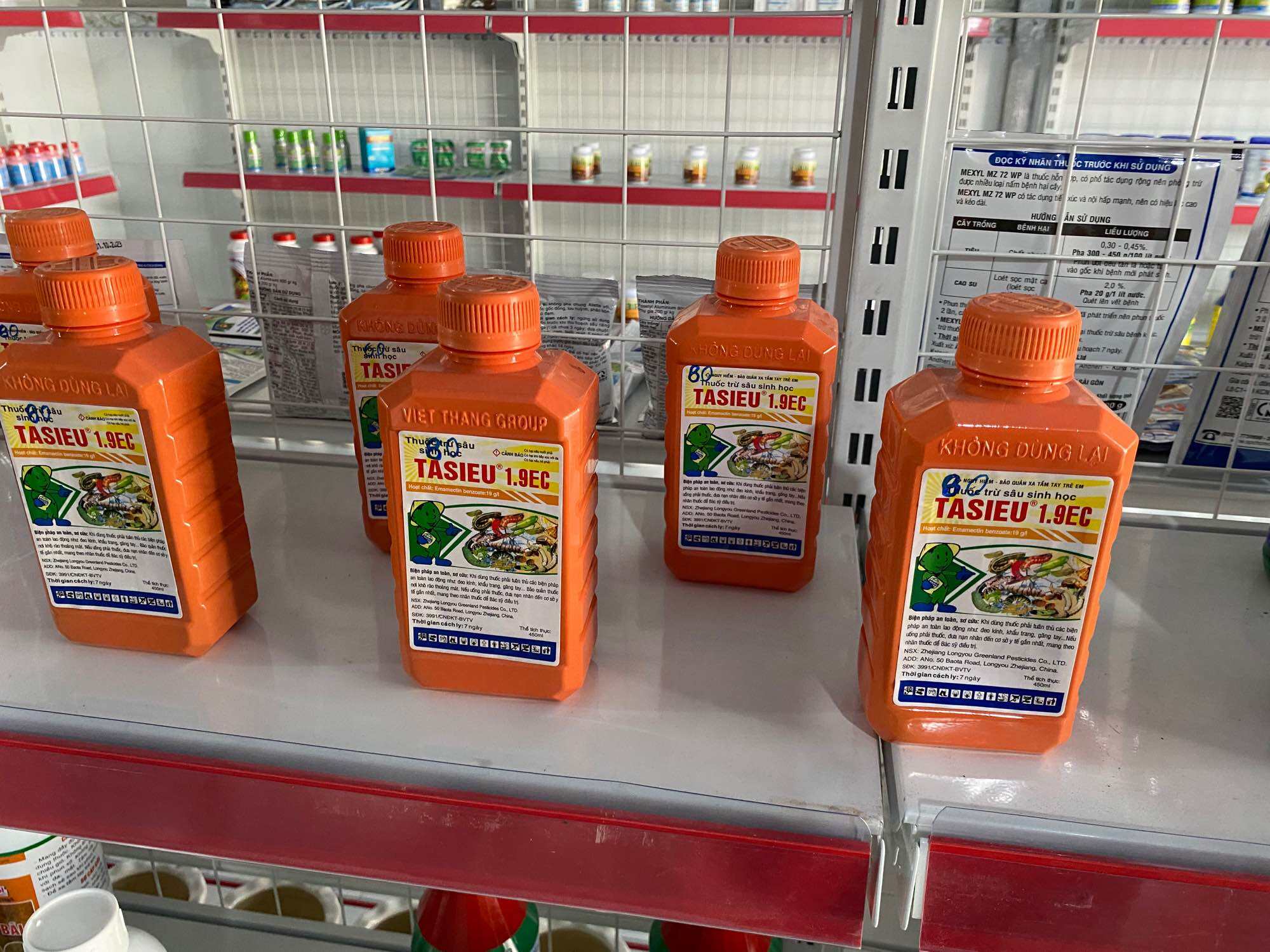 Thuốc trừ sâu sinh học TASIEU 1.9 EC diệt rầy xanh nhện đỏ bọ trĩ rệp sáp - Chai 450ml