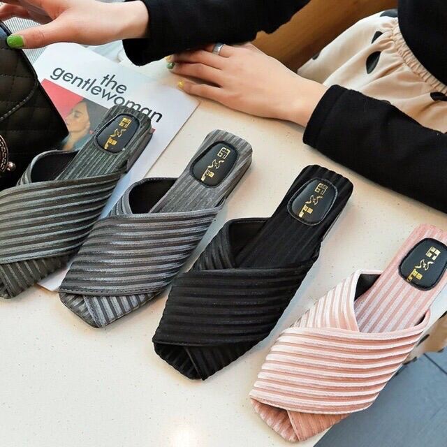 Sục mũi vuông vải nhung, đế bệt đẹp sang chảnh, nhập khẩu từ Quảng châu. (xả hàng)