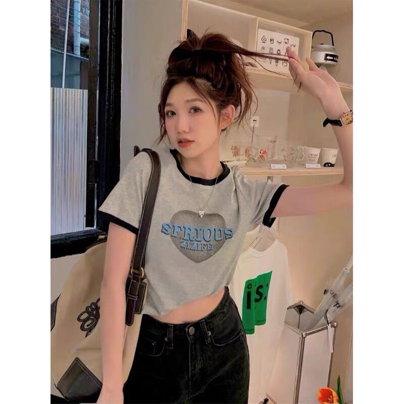 Áo croptop tay ngắn phối SF BG