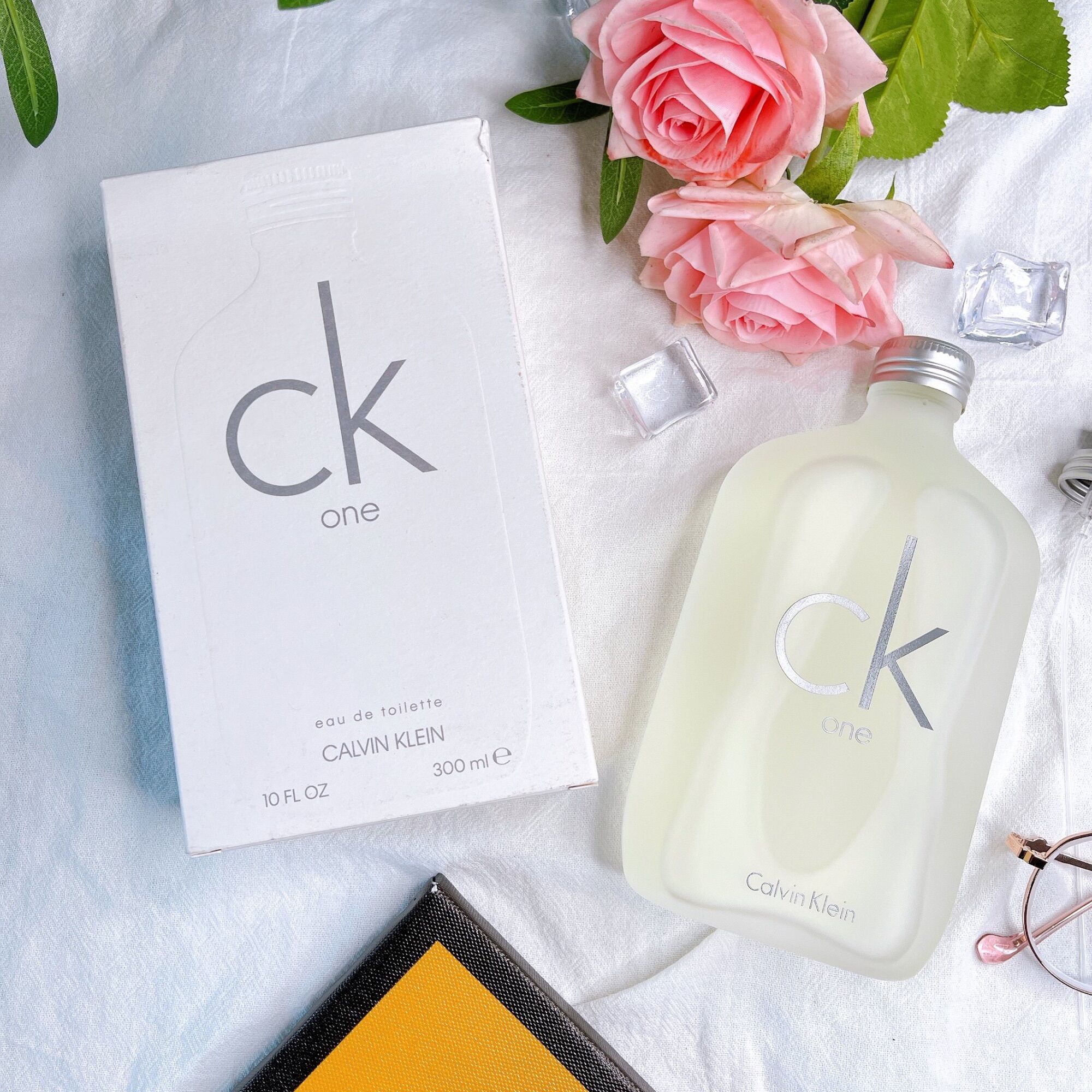 Nước hoa unisex CK One 300ml
