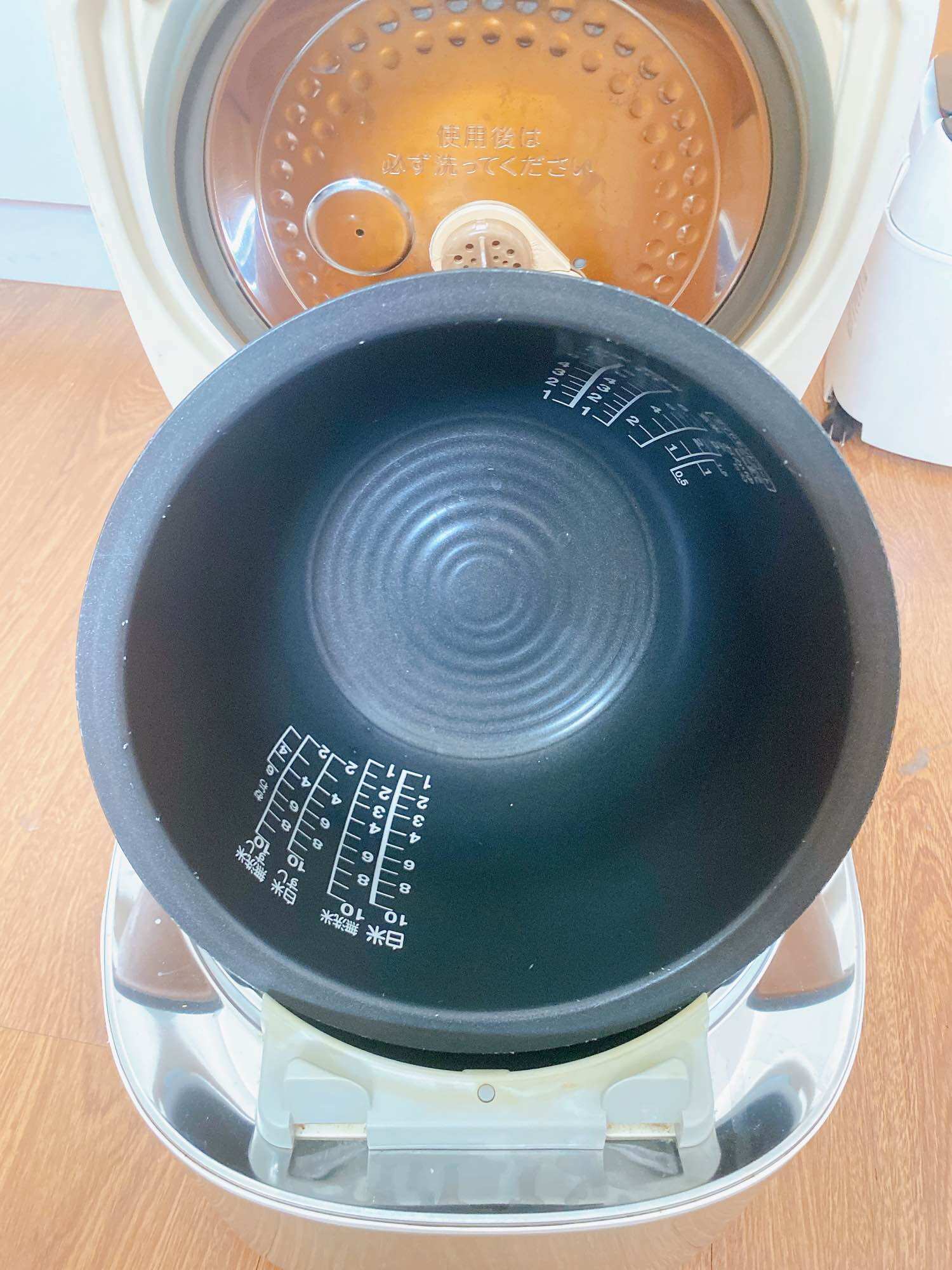 [1,8L] Nồi cơm điện nội địa Nhật Toshiba