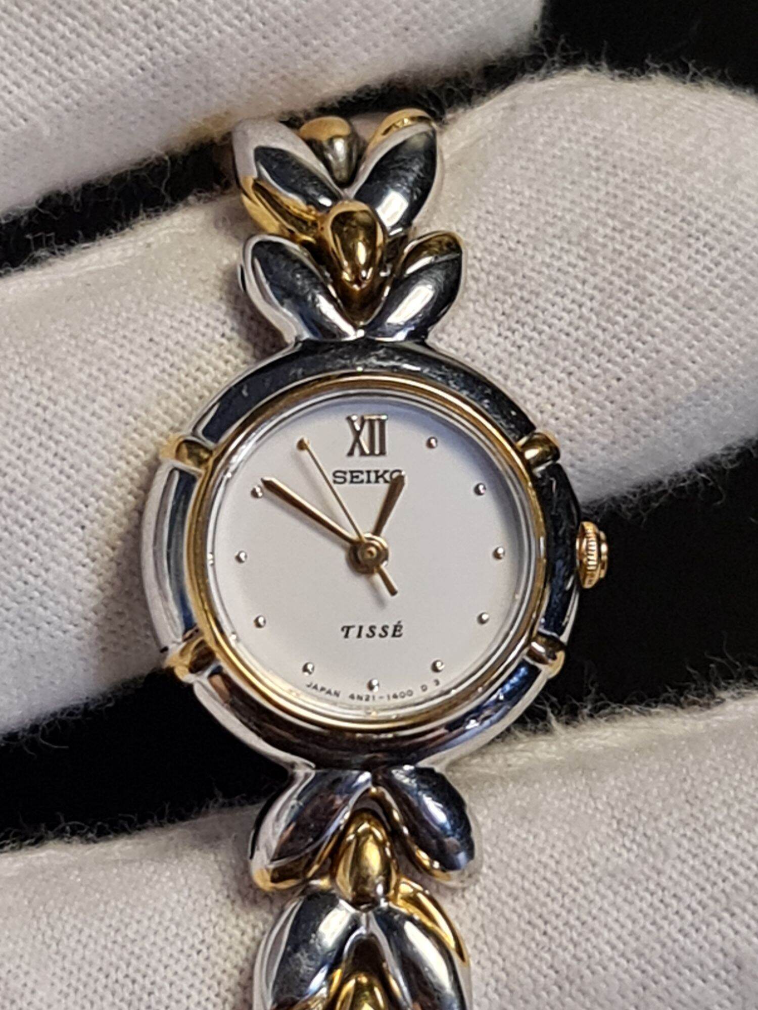 Đồng hồ dạng lắc, dây demi hiệu SEIKO