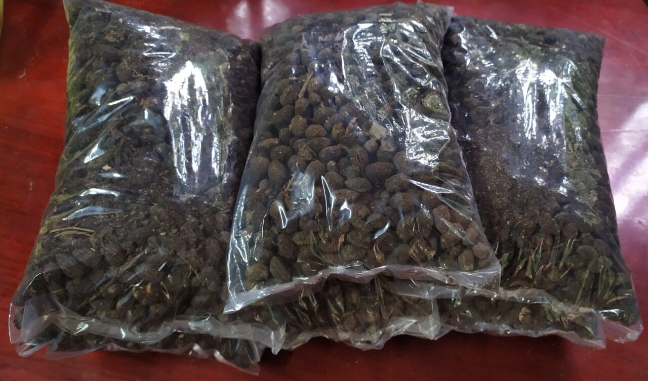 COMPO 2 gói PHÂN DÊ đã qua xử lý túi 1kg