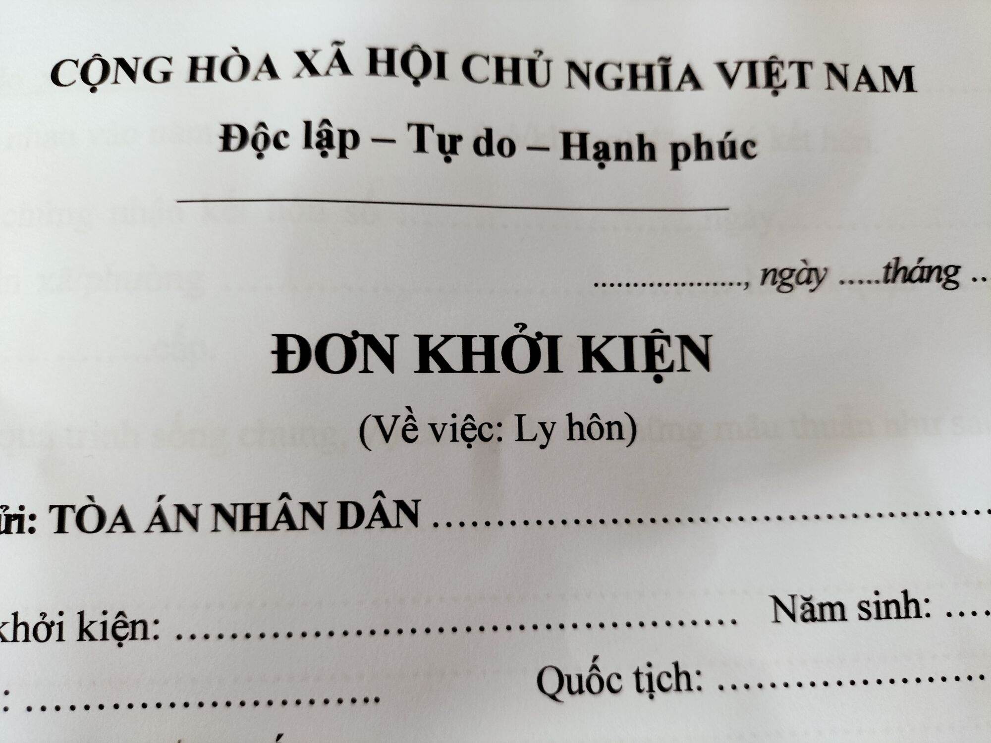 ĐƠN XIN LY HÔN và ĐƠN THUẬN TÌNH LY HÔN