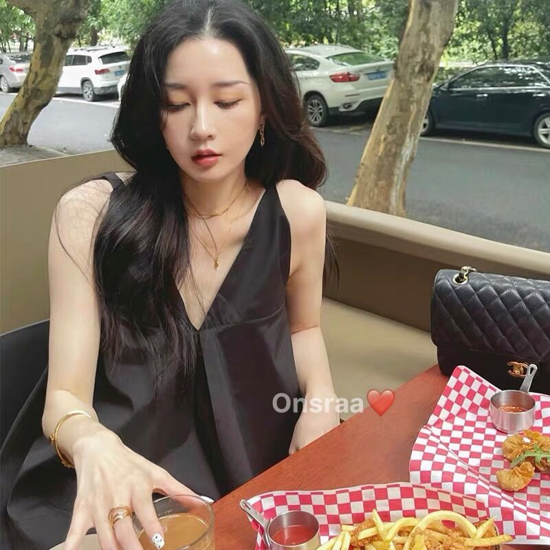 ✅✅✅ÁO CỔ CHỮ V ĐƠN GIẢN  SANG TRỌNG ✅✅✅