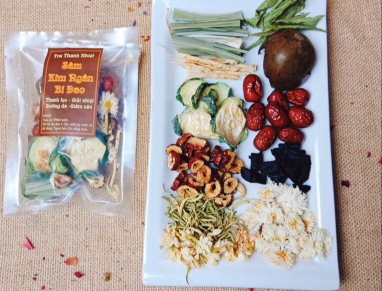 Trà Sâm Bí Đao Hồng Sâm