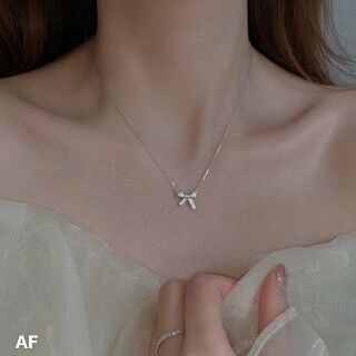 Dây chuyền phối nơ thanh lịch