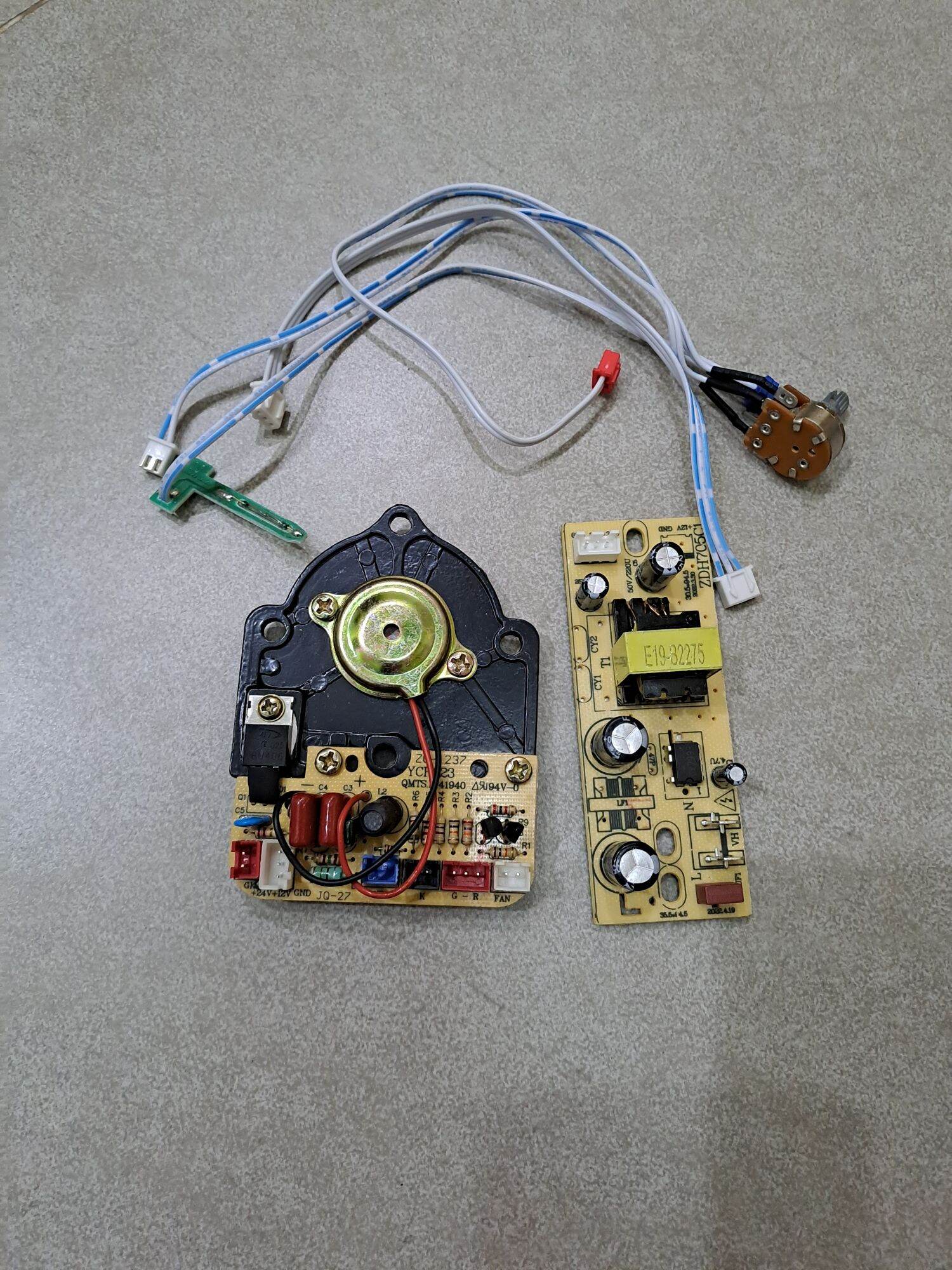 1 Mạch nguồn phun sương kèm 3 dây