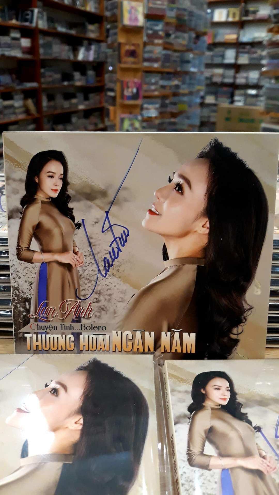Lan Anh , album Chuyện tình ...Bolero , Thương hoài ngàn năm