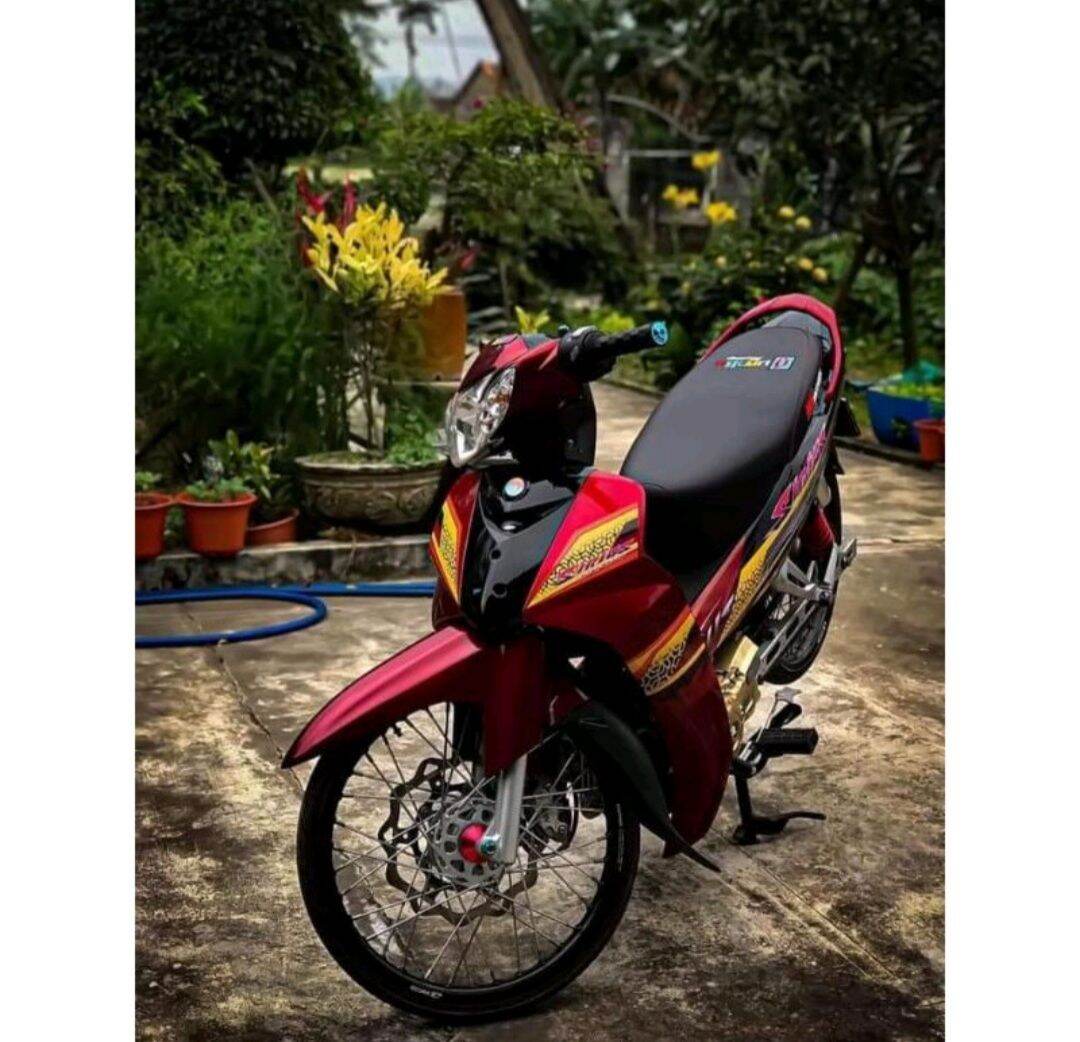 tem rời sirius đỏ đen, tặng kèm set logo, decal chất lượng tốt , tem 3 lớp không bay màu