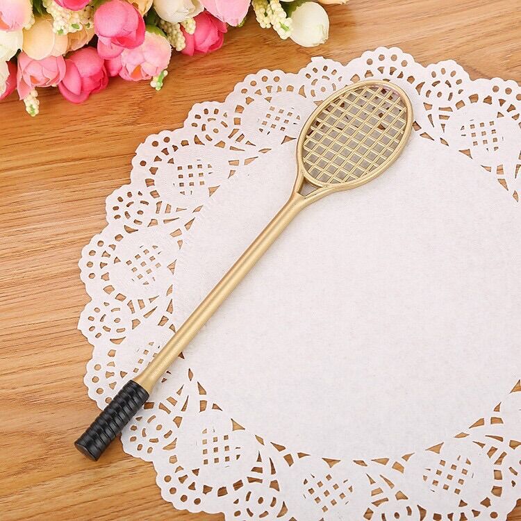 Bút nước hình cây vợt độc đáo