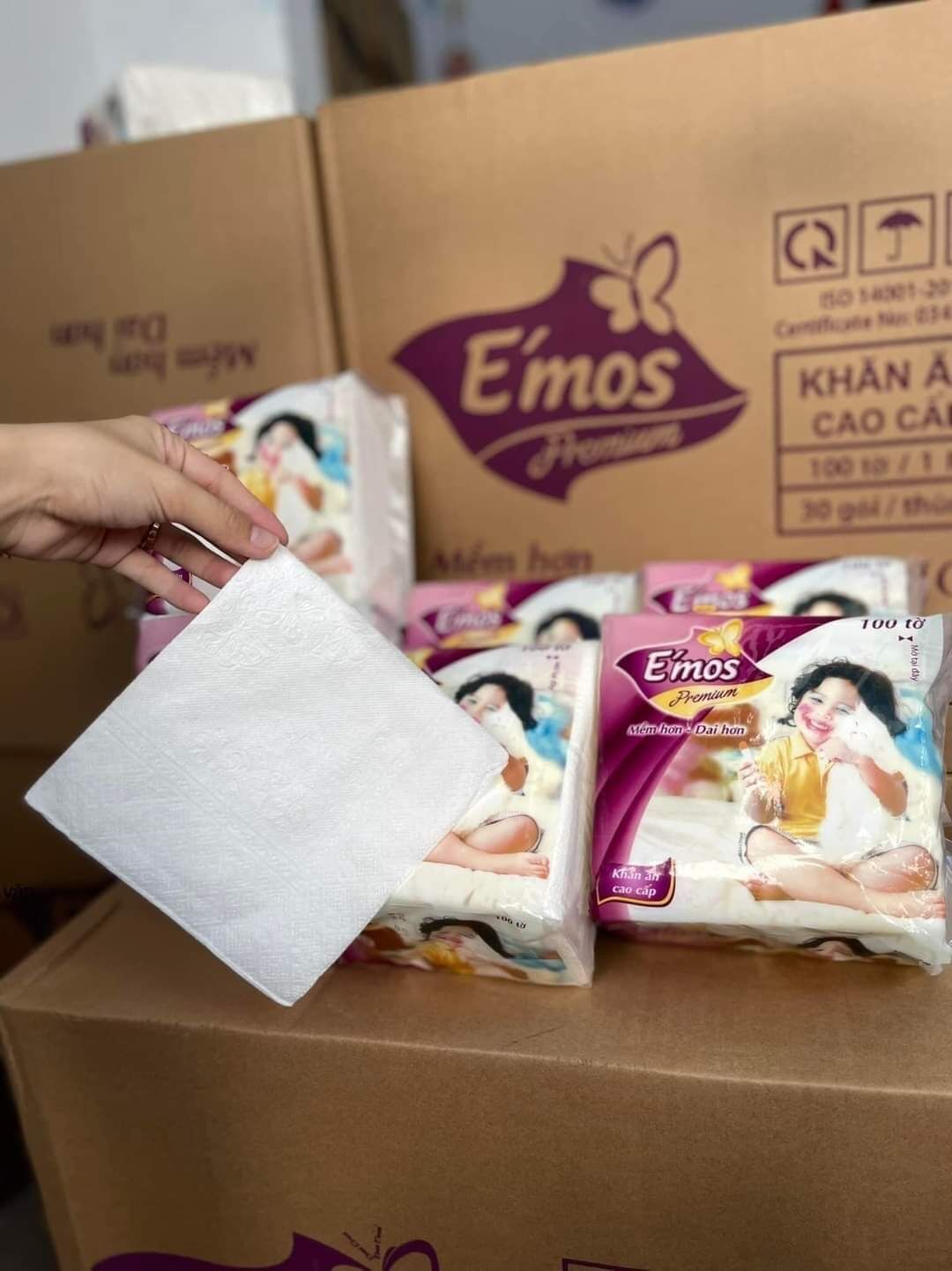 Giấy vuông emos