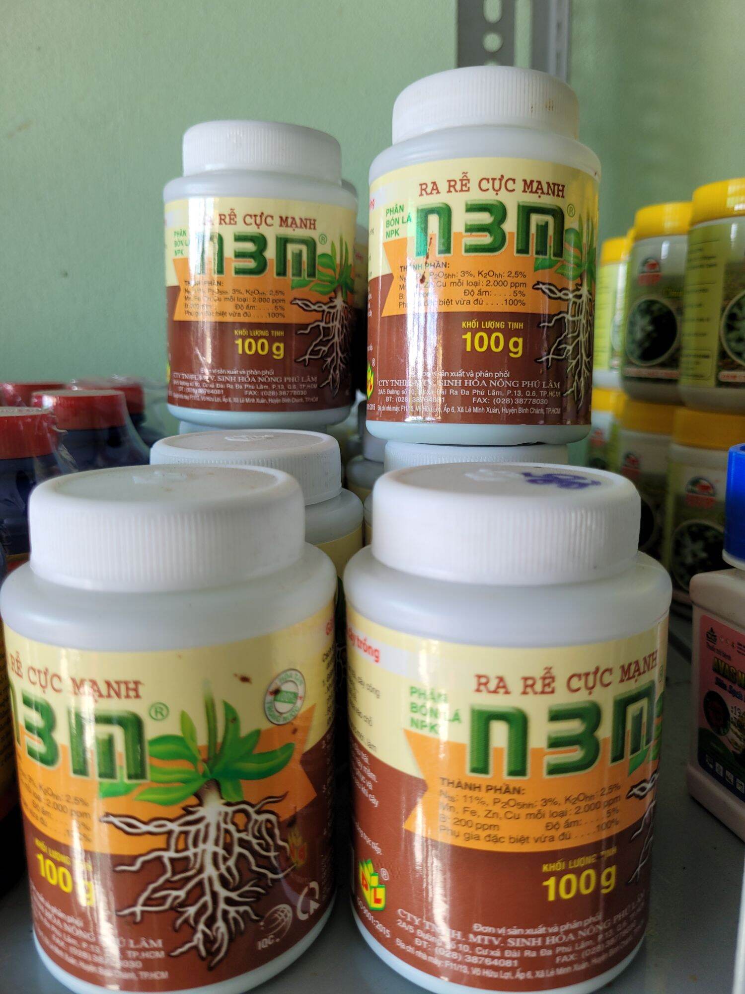Ra rễ cực mạnh N3M (phân bón lá NPK) hủ 100gr