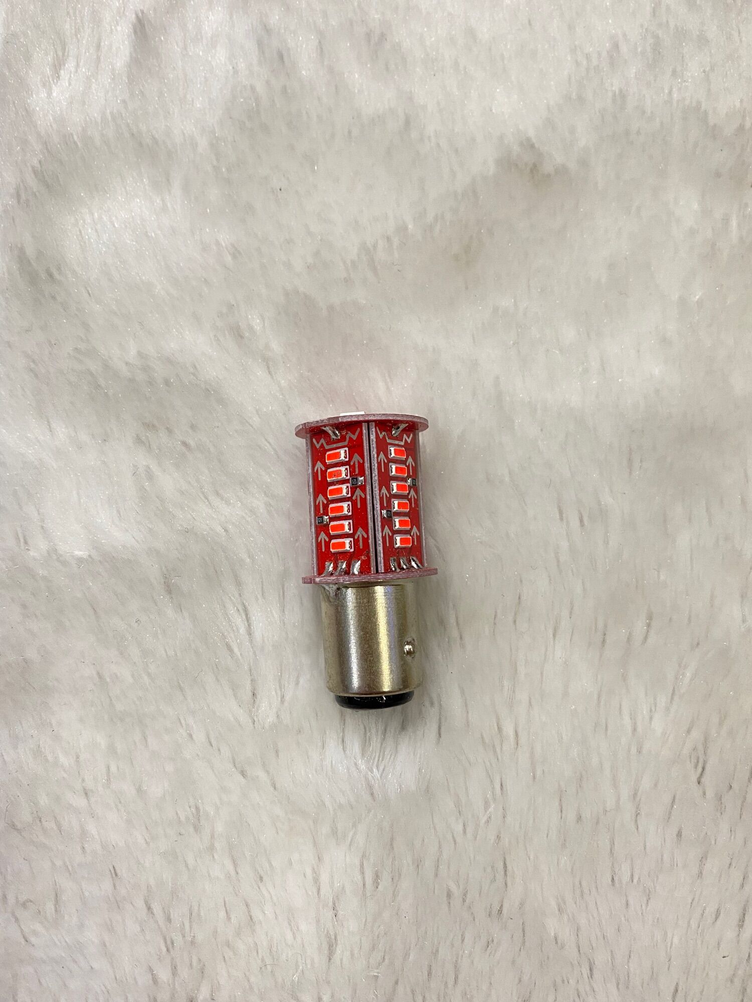 Bóng Led Nháy hậu audi stop f1