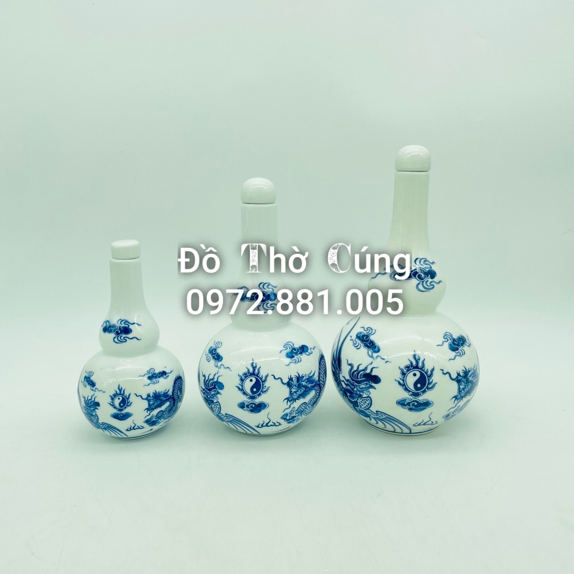 Nậm đựng rượu thờ men lam vẽ rồng phượng