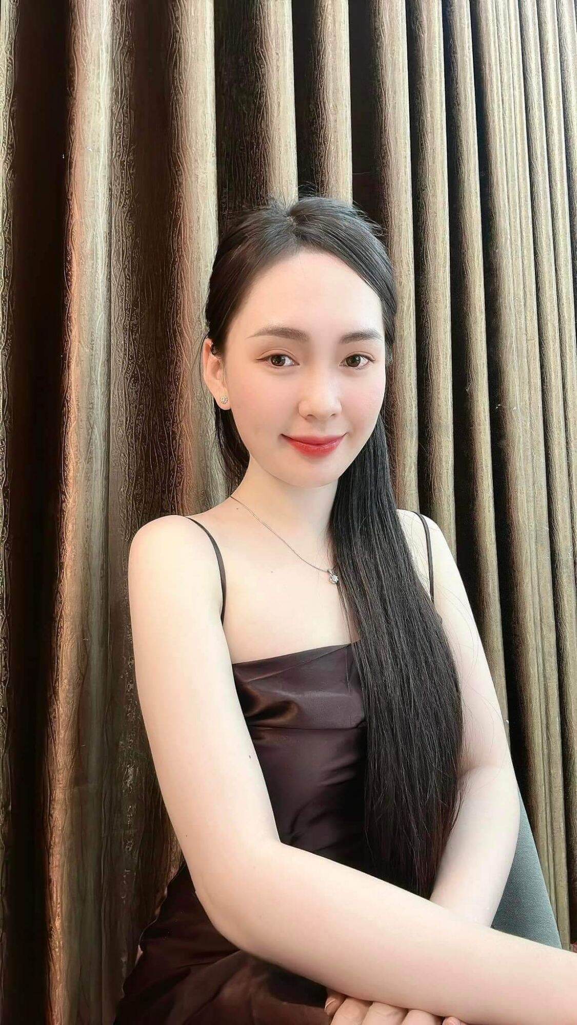 kem body Cốt Thái Dầu Vàng Út Thúy 250g