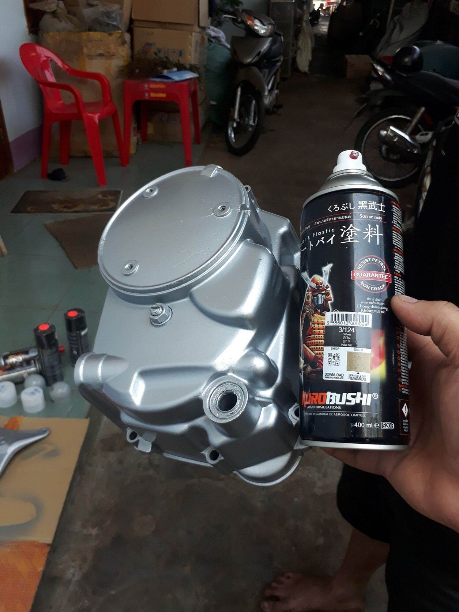 sơn Samurai 3/124 màu bạc 400ml
