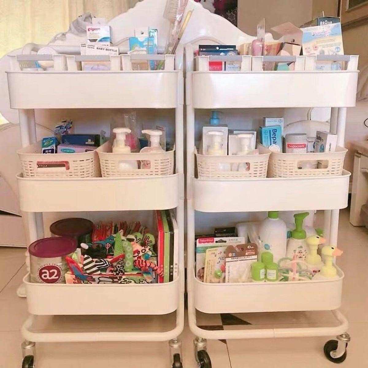 kệ spa 3 tầng có bánh xe