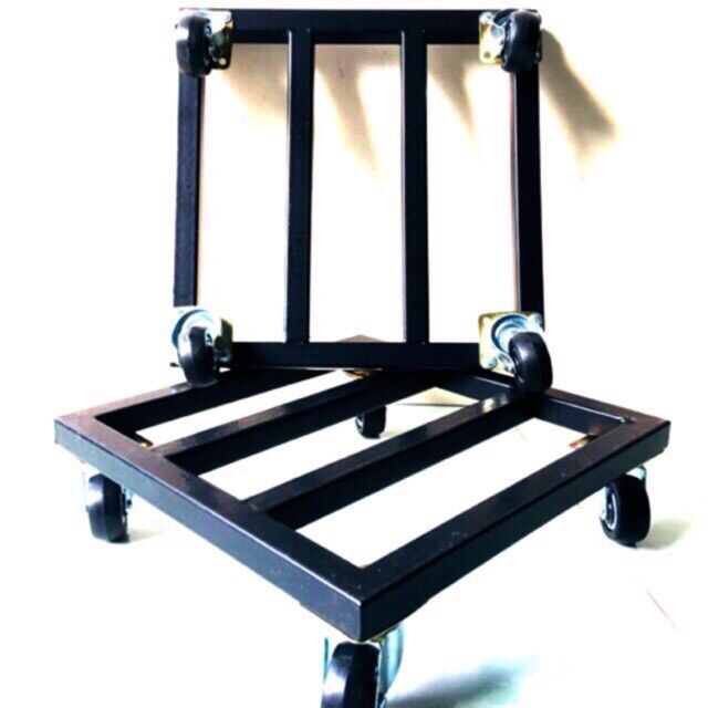 Đế lót chậu hoa cây cảnh 40x40 sơn đen có bánh xe