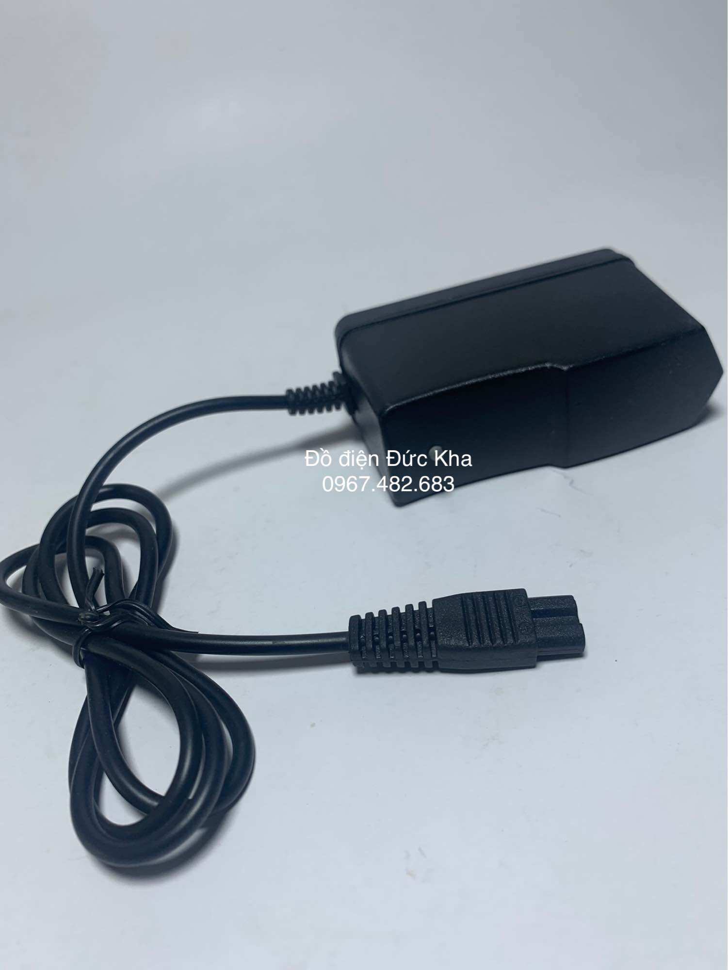 Cục sạc chính hãng đèn pin đội đầu K25