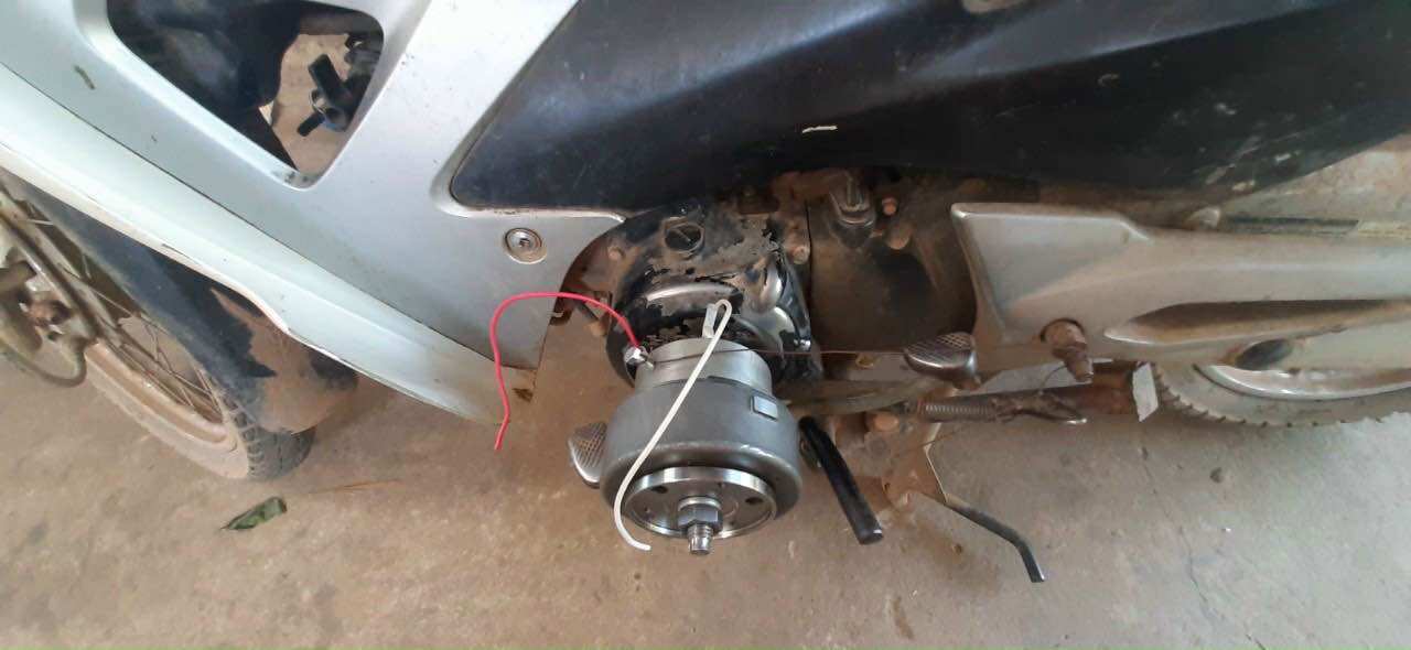 mô tơ củ phát điện gắn xe máy