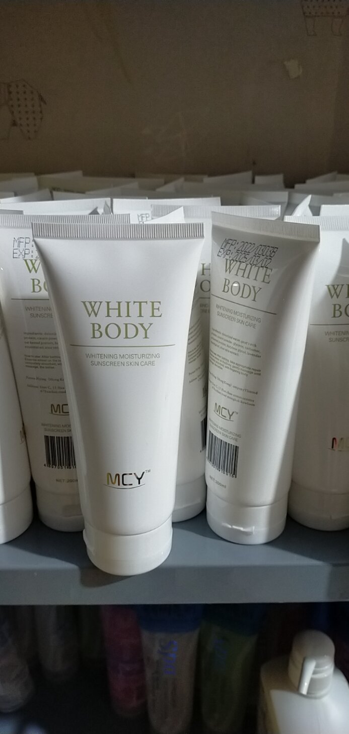 Kem Dưỡng Trắng Makeup White body MCY