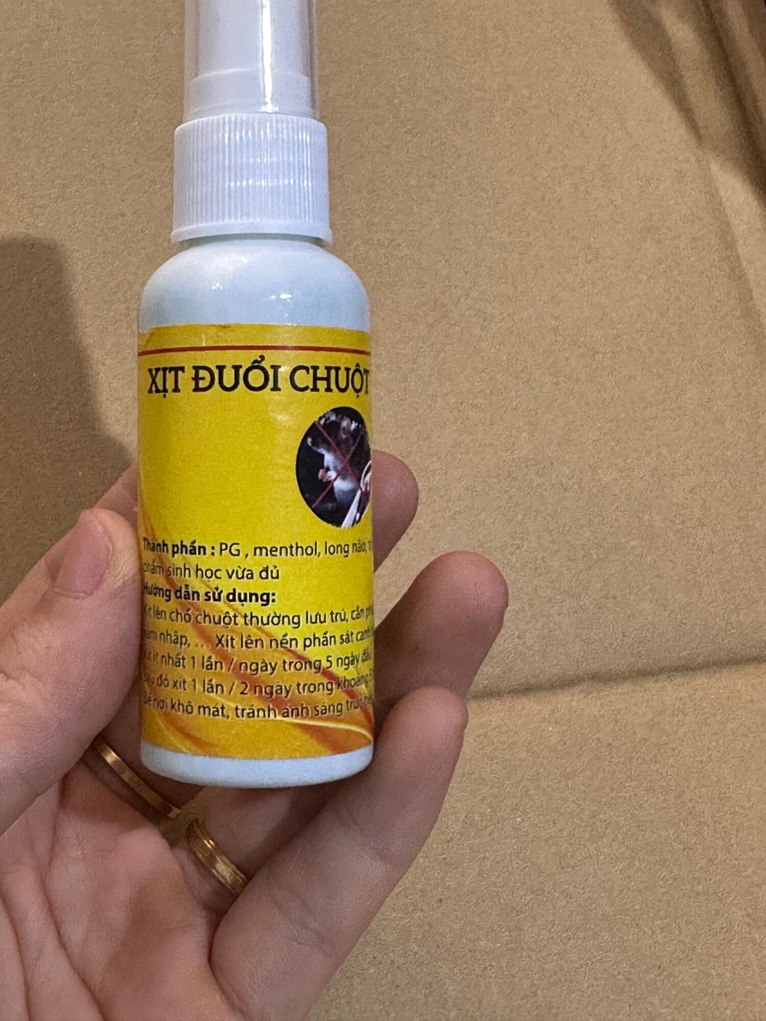 Xịt đuổi chuột vĩnh viễn lọ 100ml - Xịt chuột hương thảo mộc