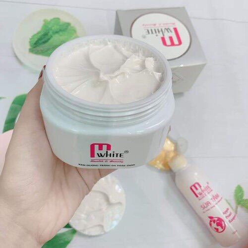 [HCM]Kem body sữa chua Mwhite