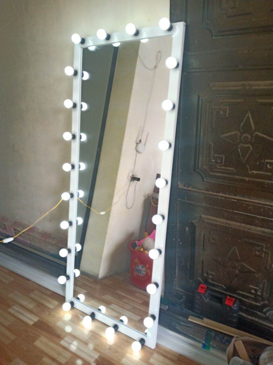 Gương đèn led 70x170cm 18 bóng