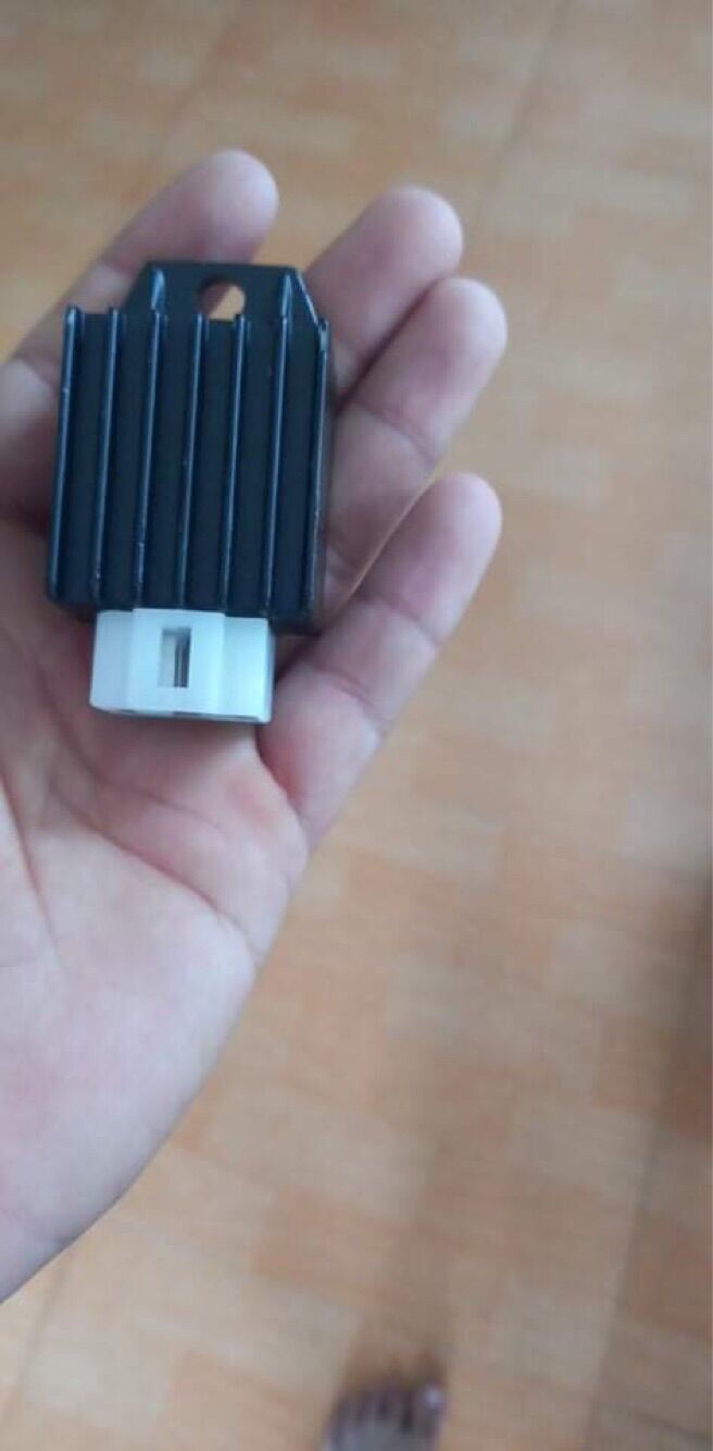 CỤC SẠC XE DREAM , WAVE, CUP THÁI LAN MITKAM MAKON