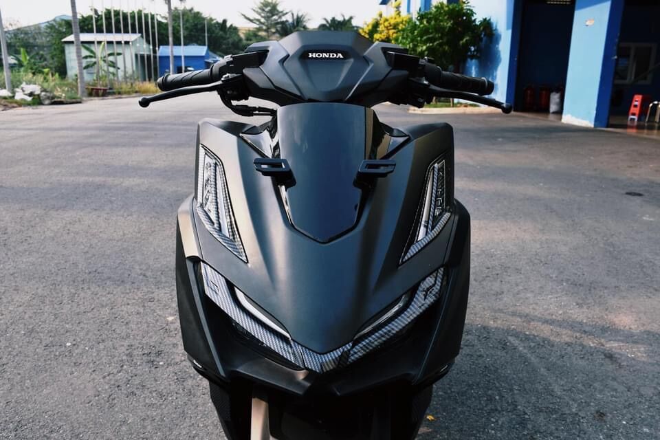 Viền đèn pha Xe Vario 160 đời 2022 Carbon