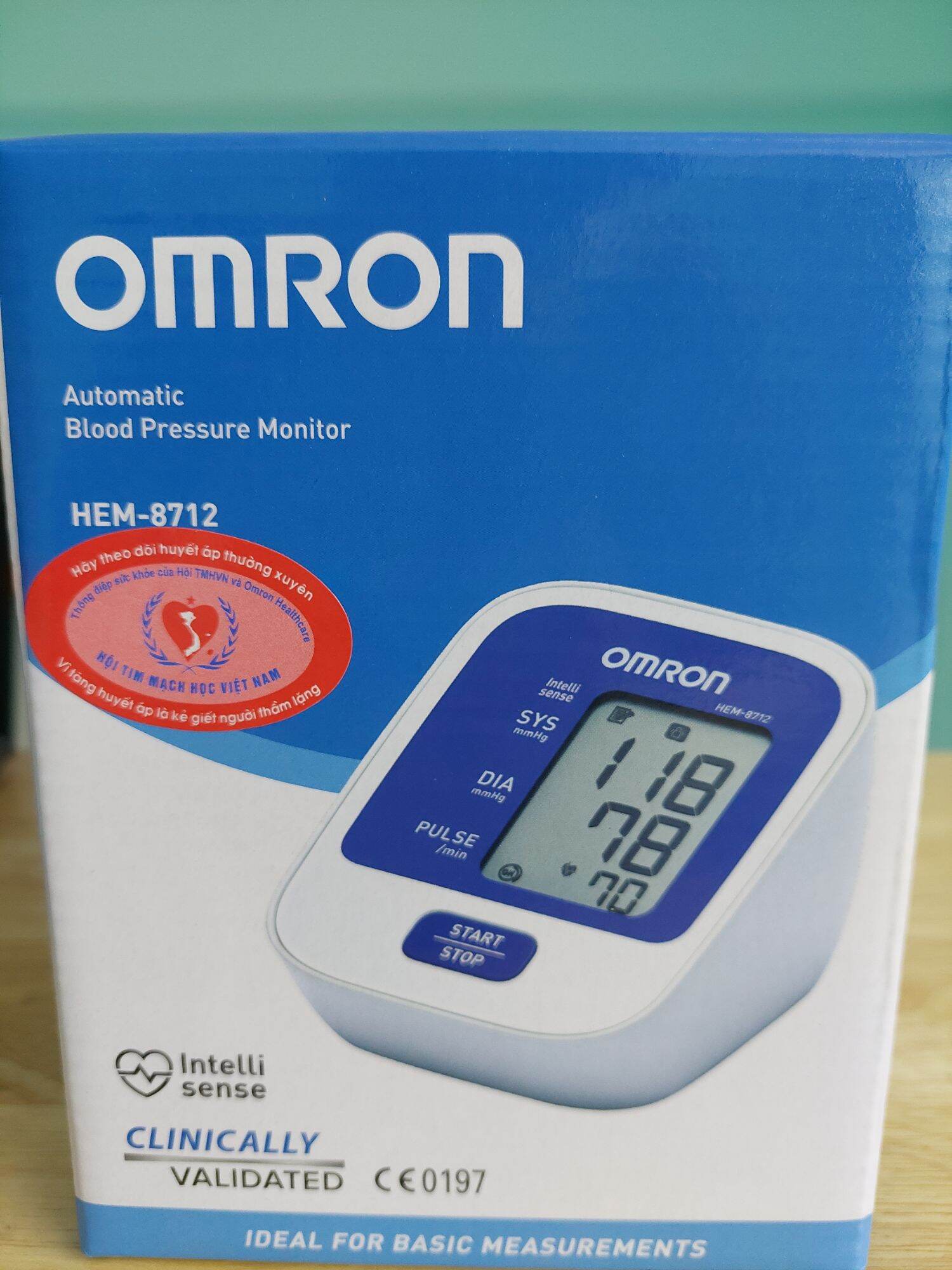 Máy đo huyết áp Omron
