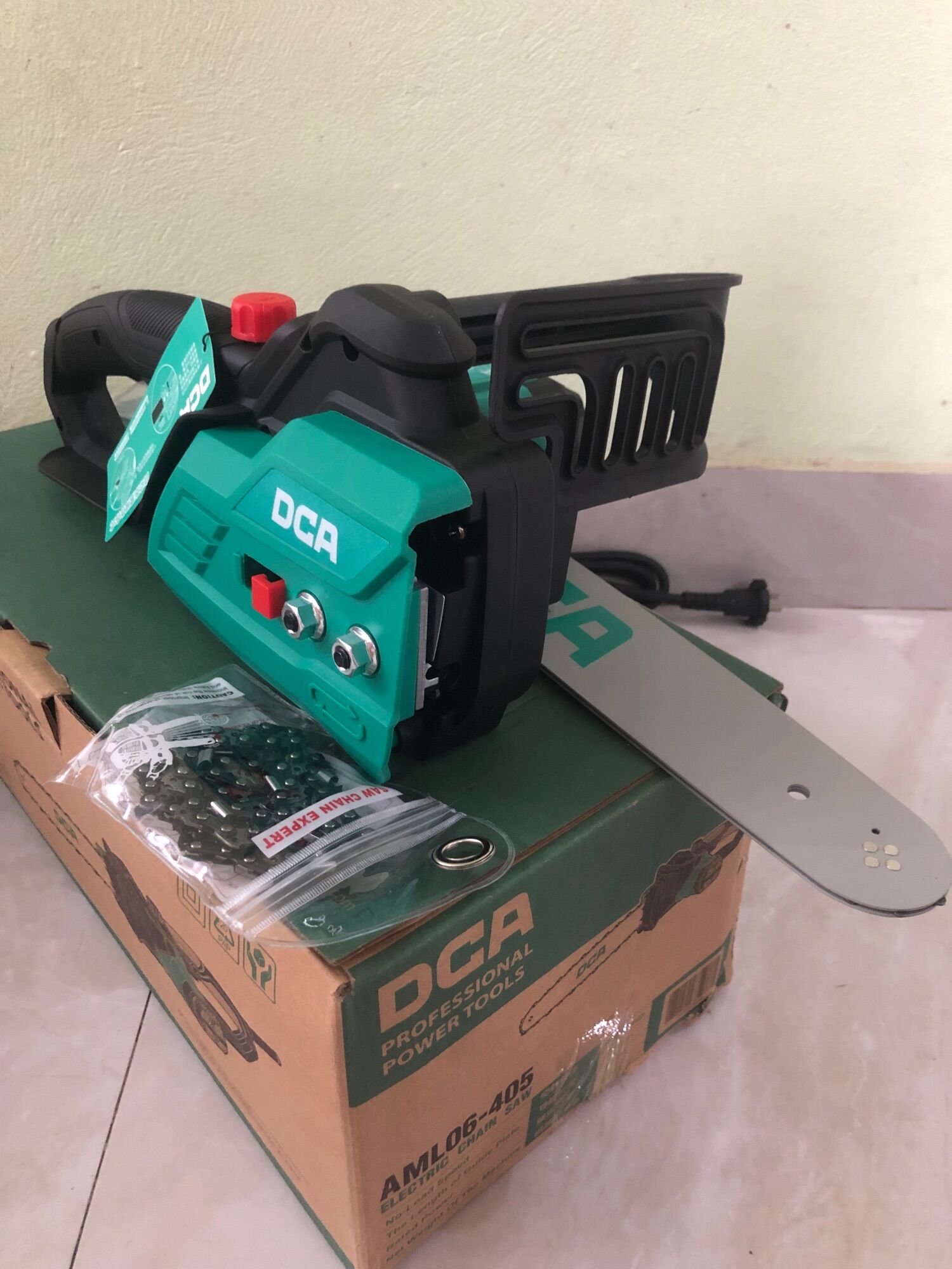 Cưa xích dca aml06-405 chính hãng 1400w