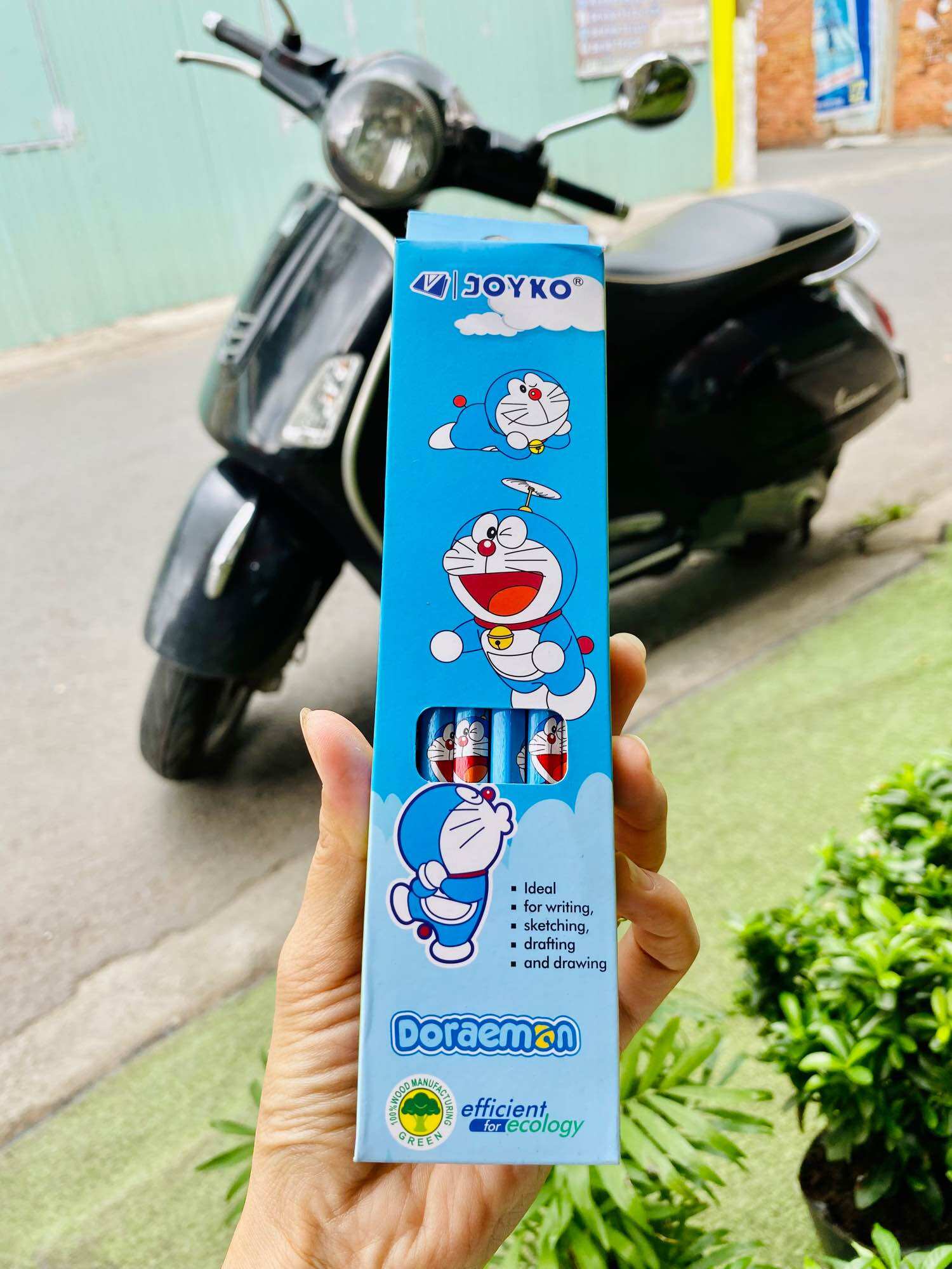 Bút chì 2D nhân vật Doraemon