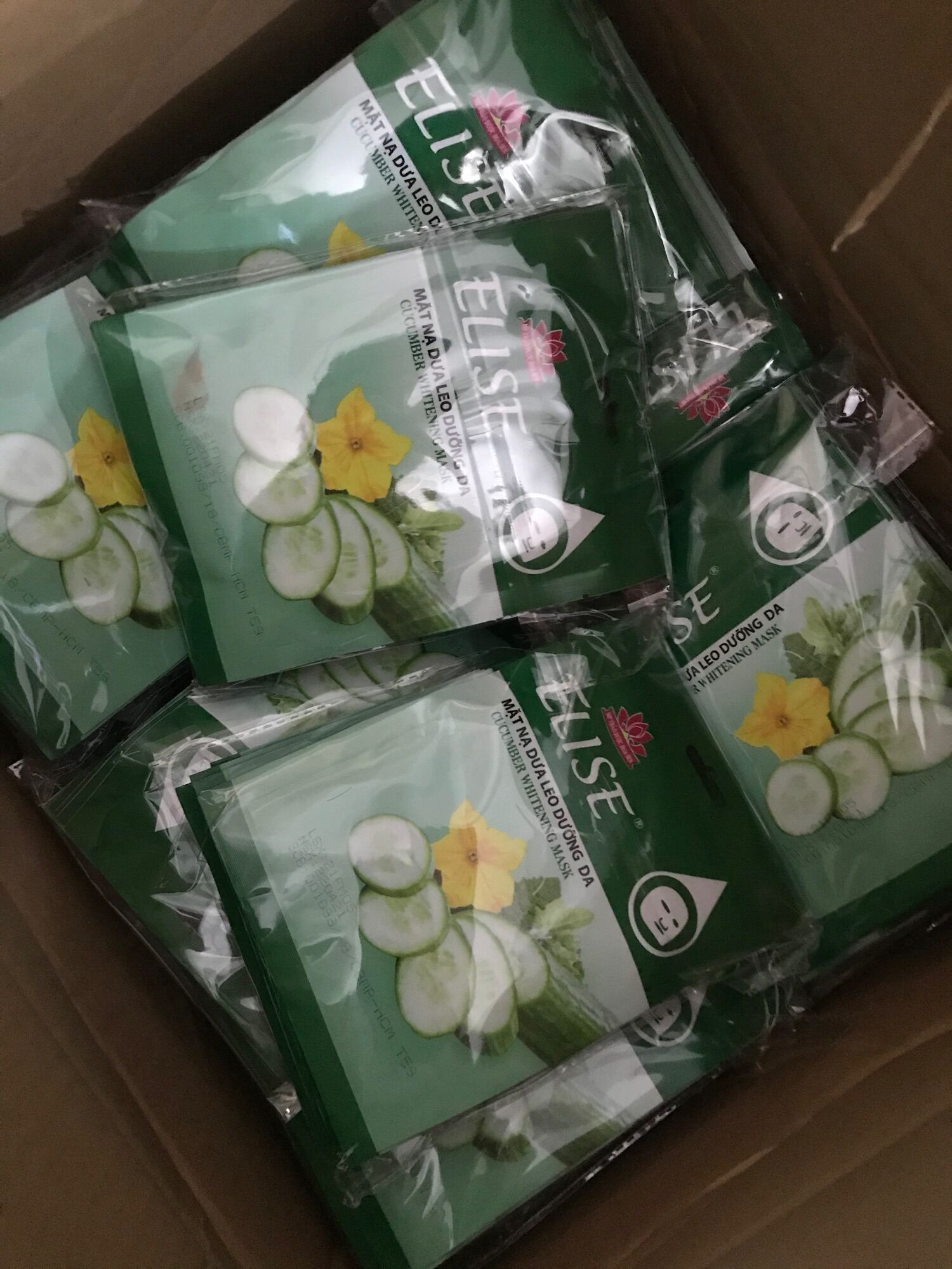 Mặt nạ Elise dưa leo