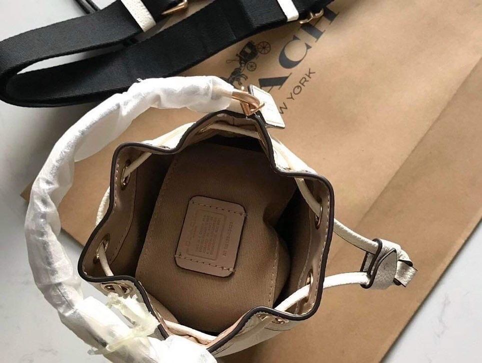 Túi Coach Dempsey Bucket