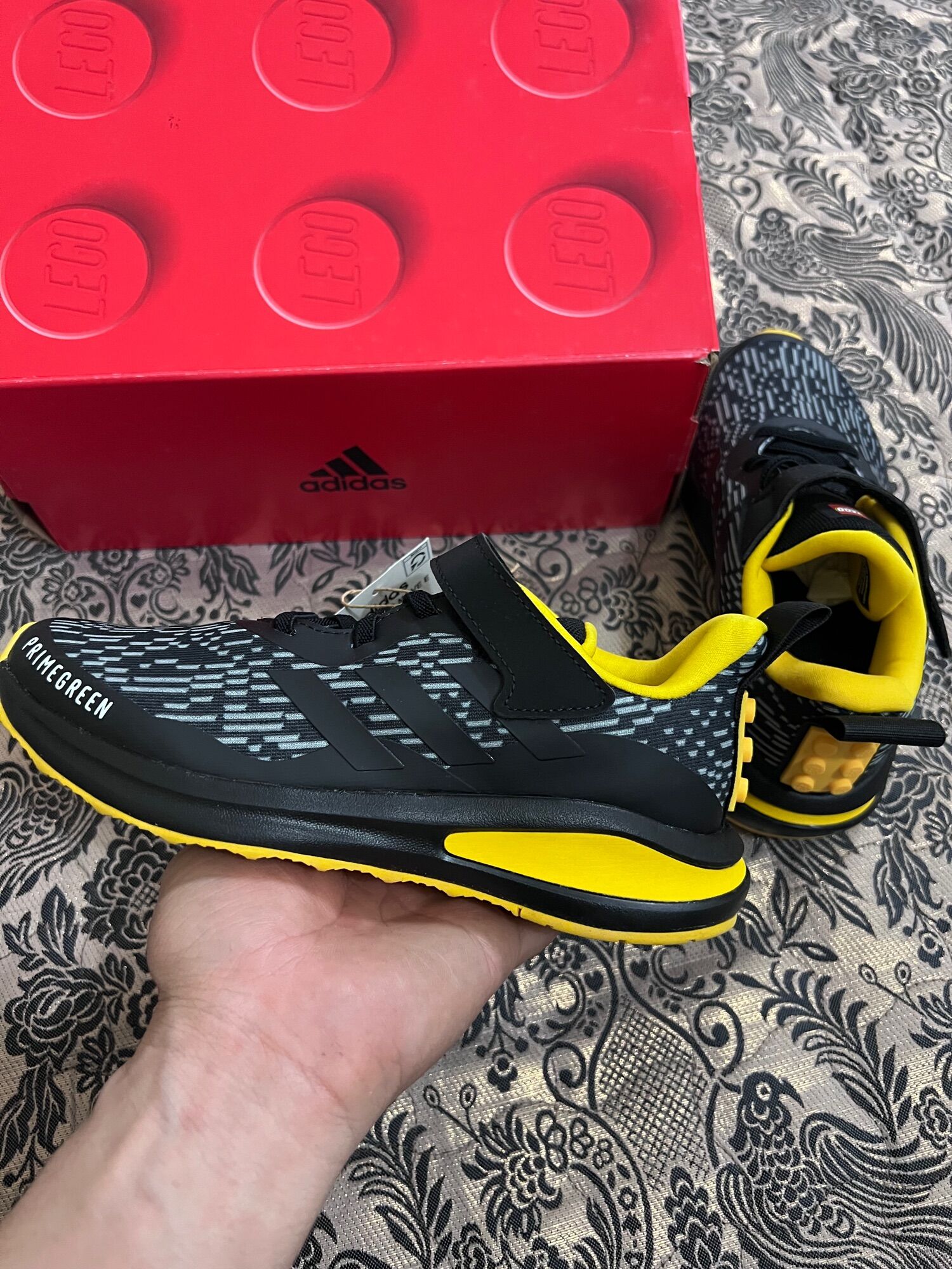 Giày Adidas trẻ em LEGO 💯