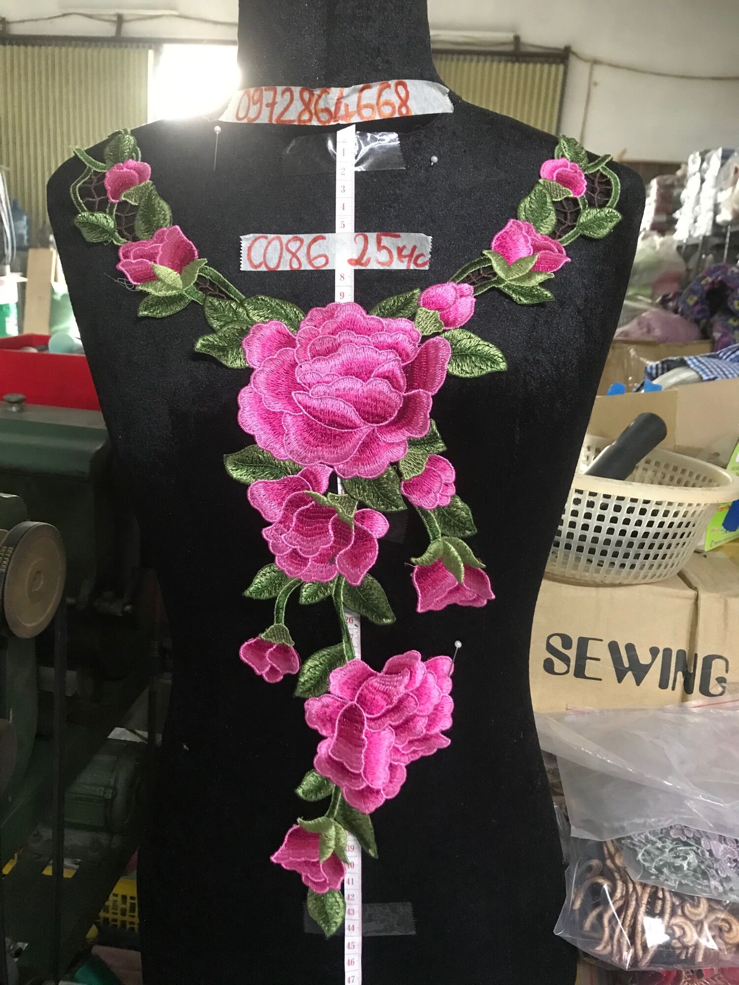 Cổ thêu hoa mã CO86