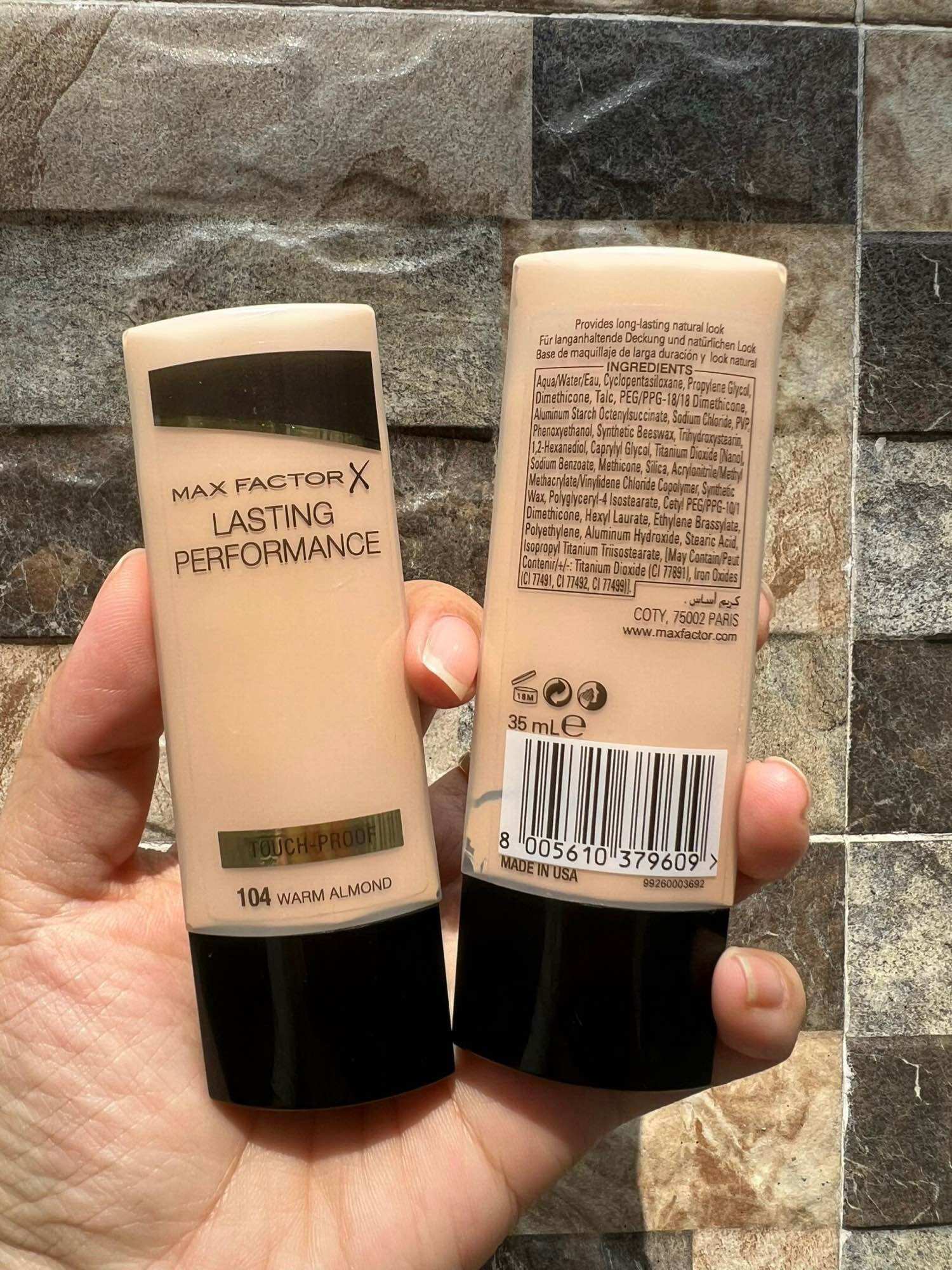 Kem nền Max Factor Lasting Performance Foundation Touch-Proof 104 warm Almond 35ml