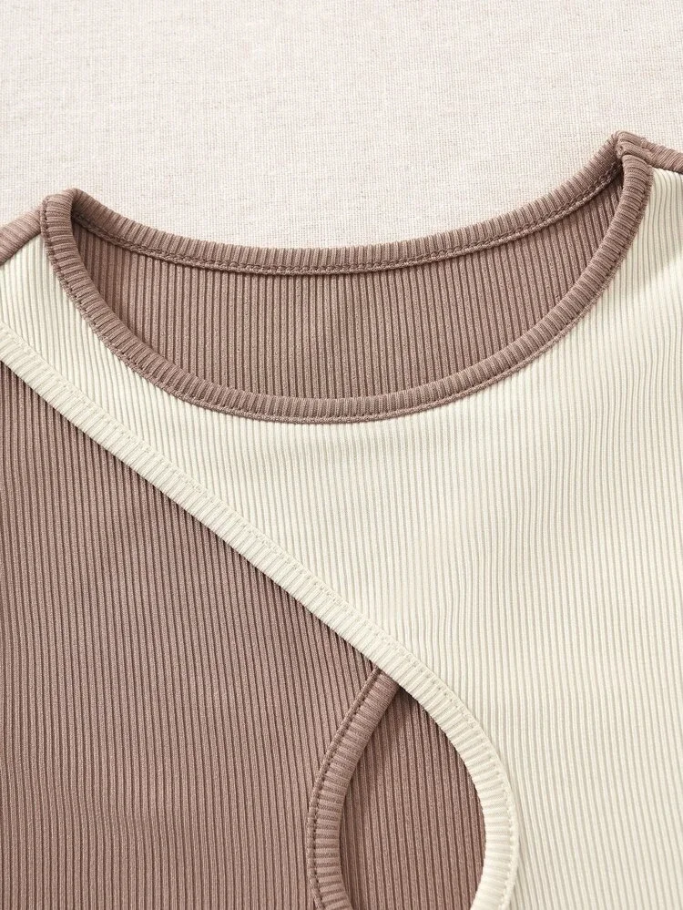 Áo croptop phối hai màu chéo (0810)