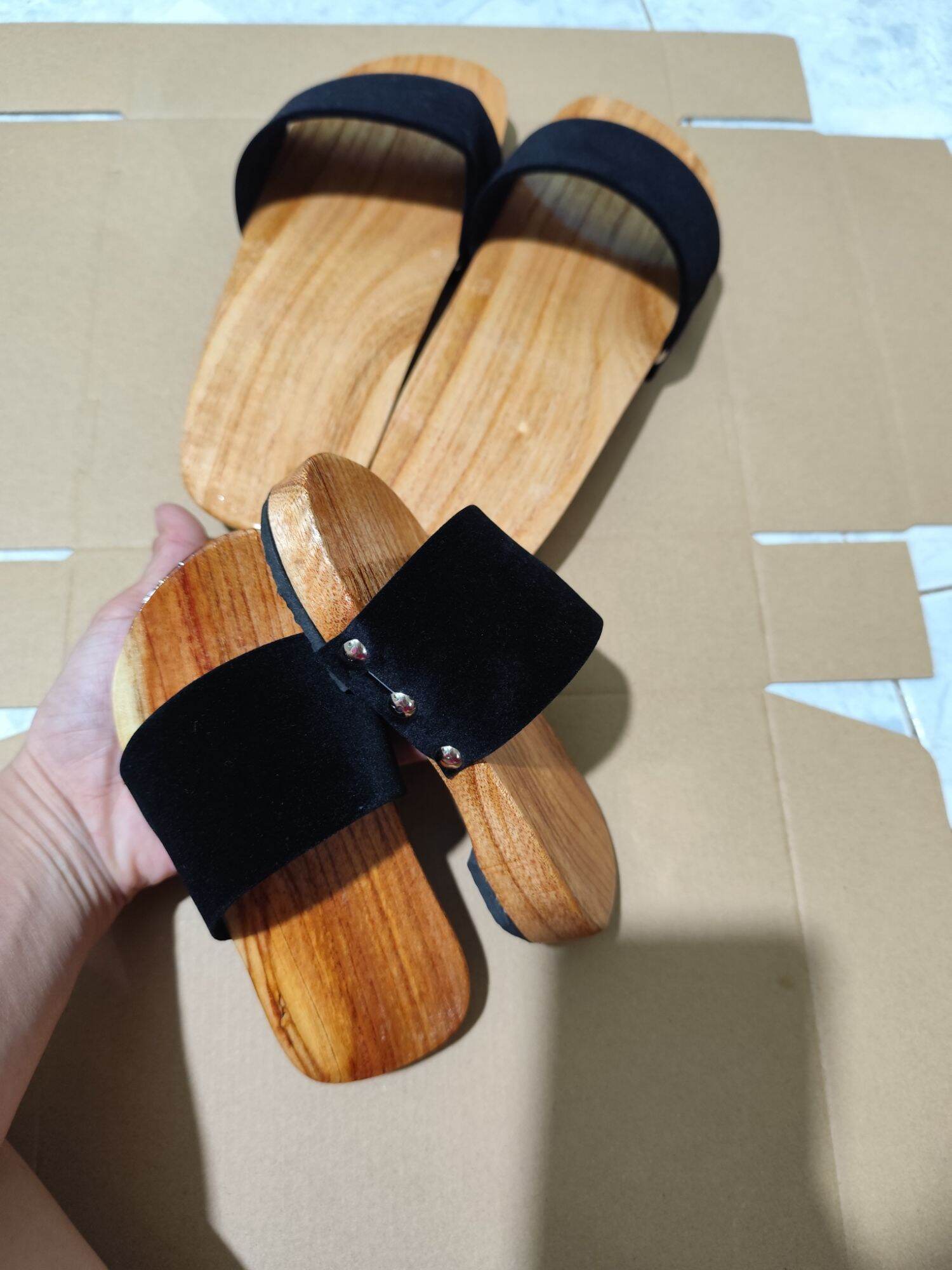 Guốc Mộc Cho Bé