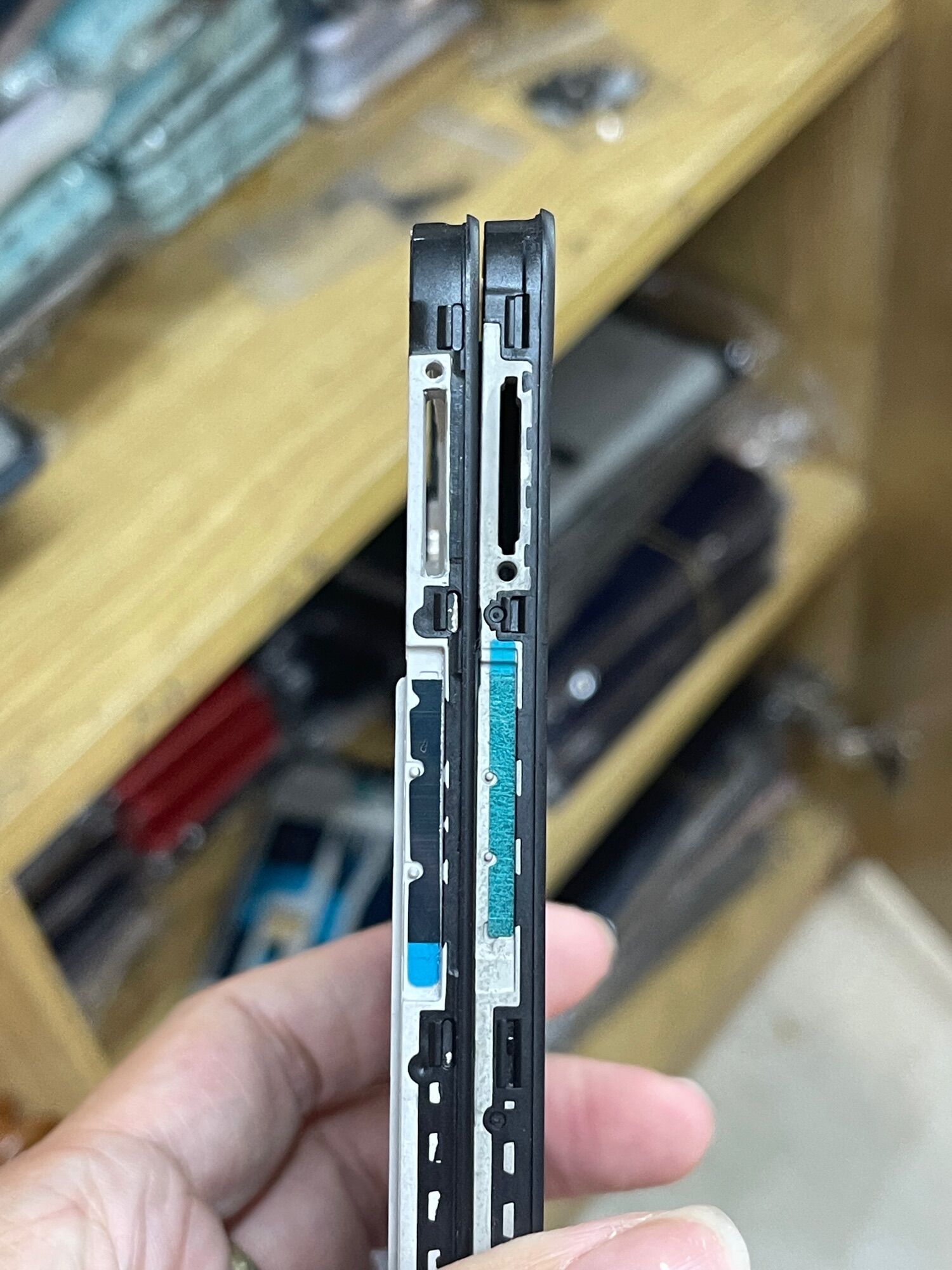 Xương gắn màn oppo A3s