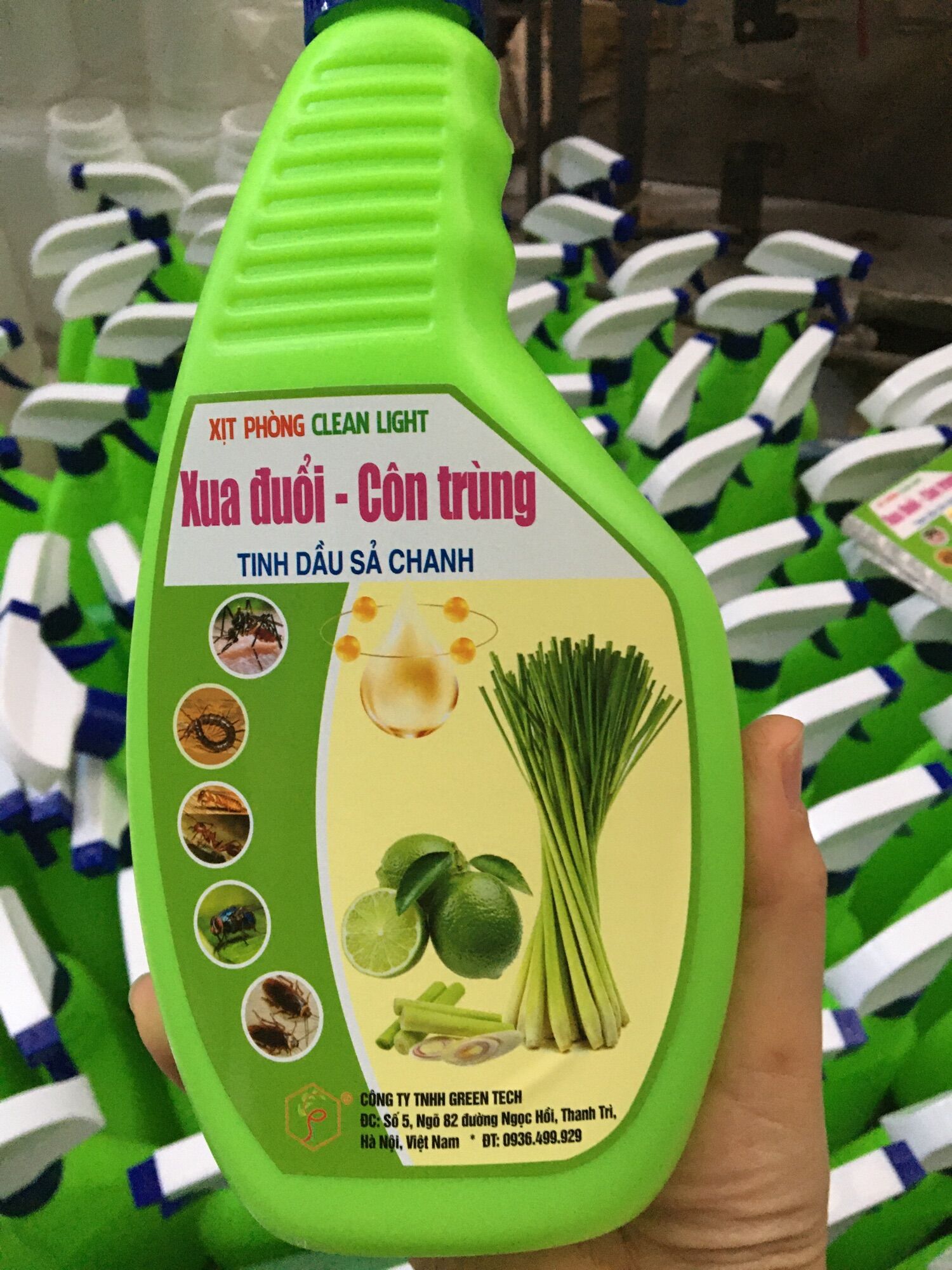 Xịt Thảo Mộc Xua Đuổi Muỗi Kiến Gián mùi Sả 500ml.
