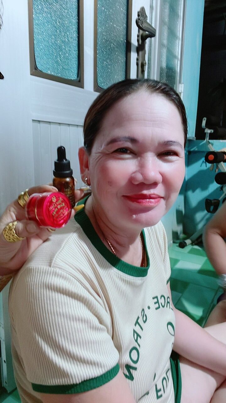 kem face Ngọc Oanh
