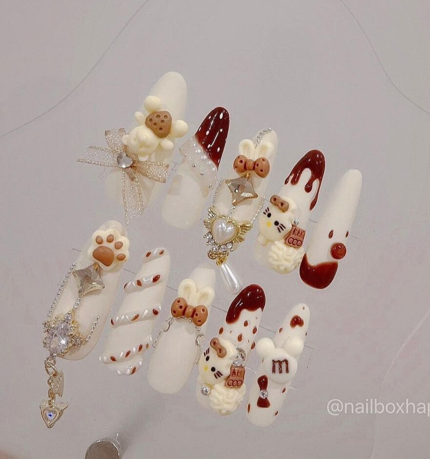 Nailbox thiết kế , màu trắng, gắn charm Nơ - 791