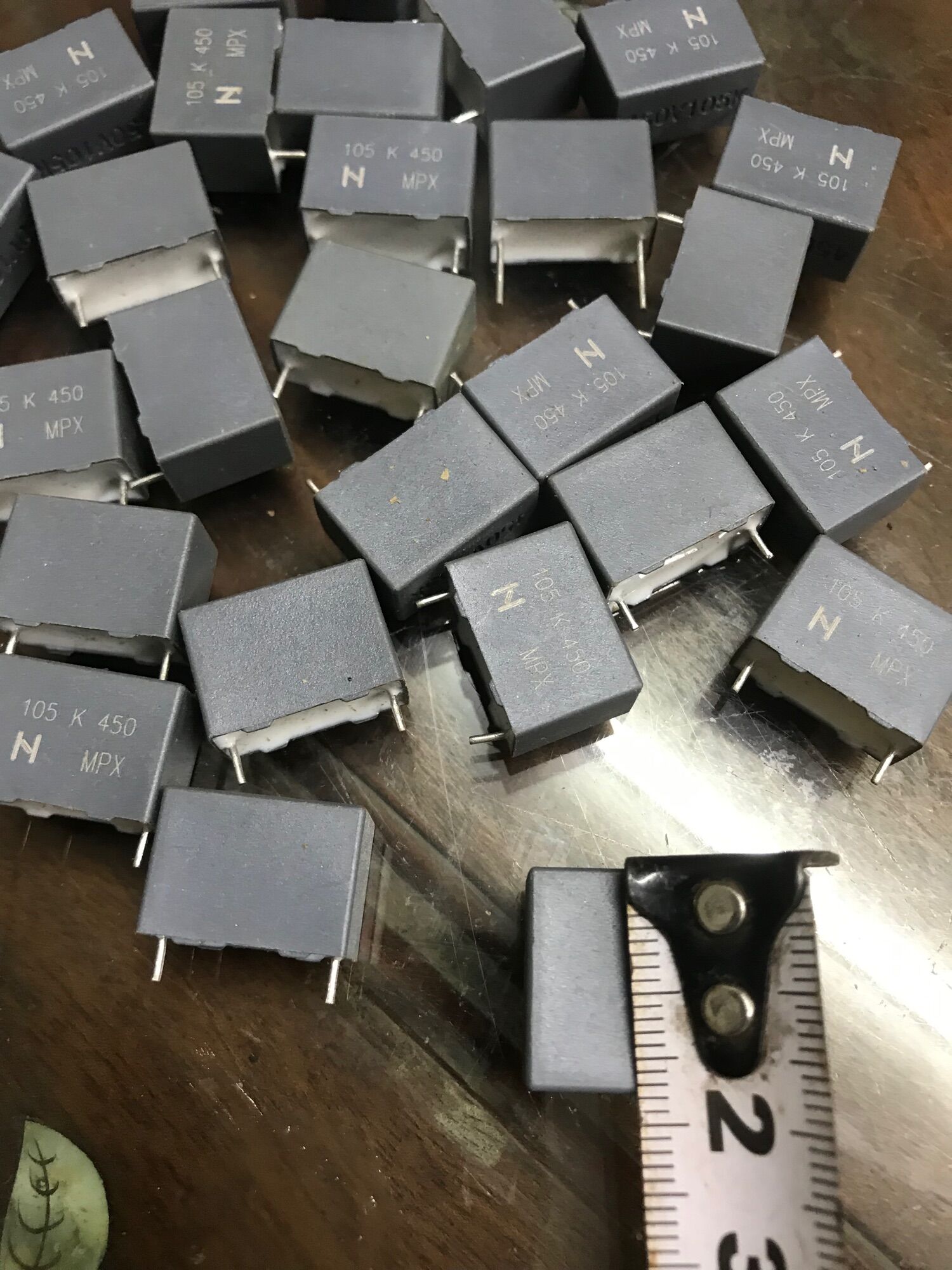 Tụ 105 k. 450 v  ( combo 100 c